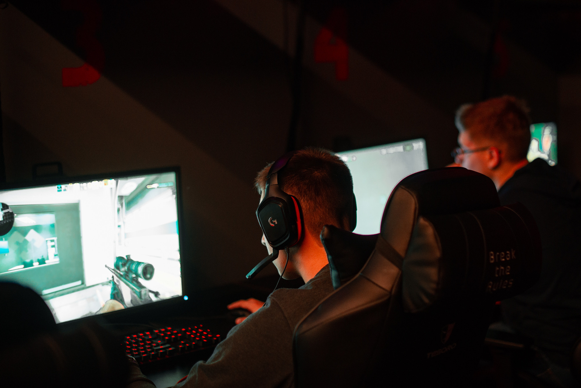 Компьютерный клуб CyberX. Фотограф в Челябинске Любовь Денисенко