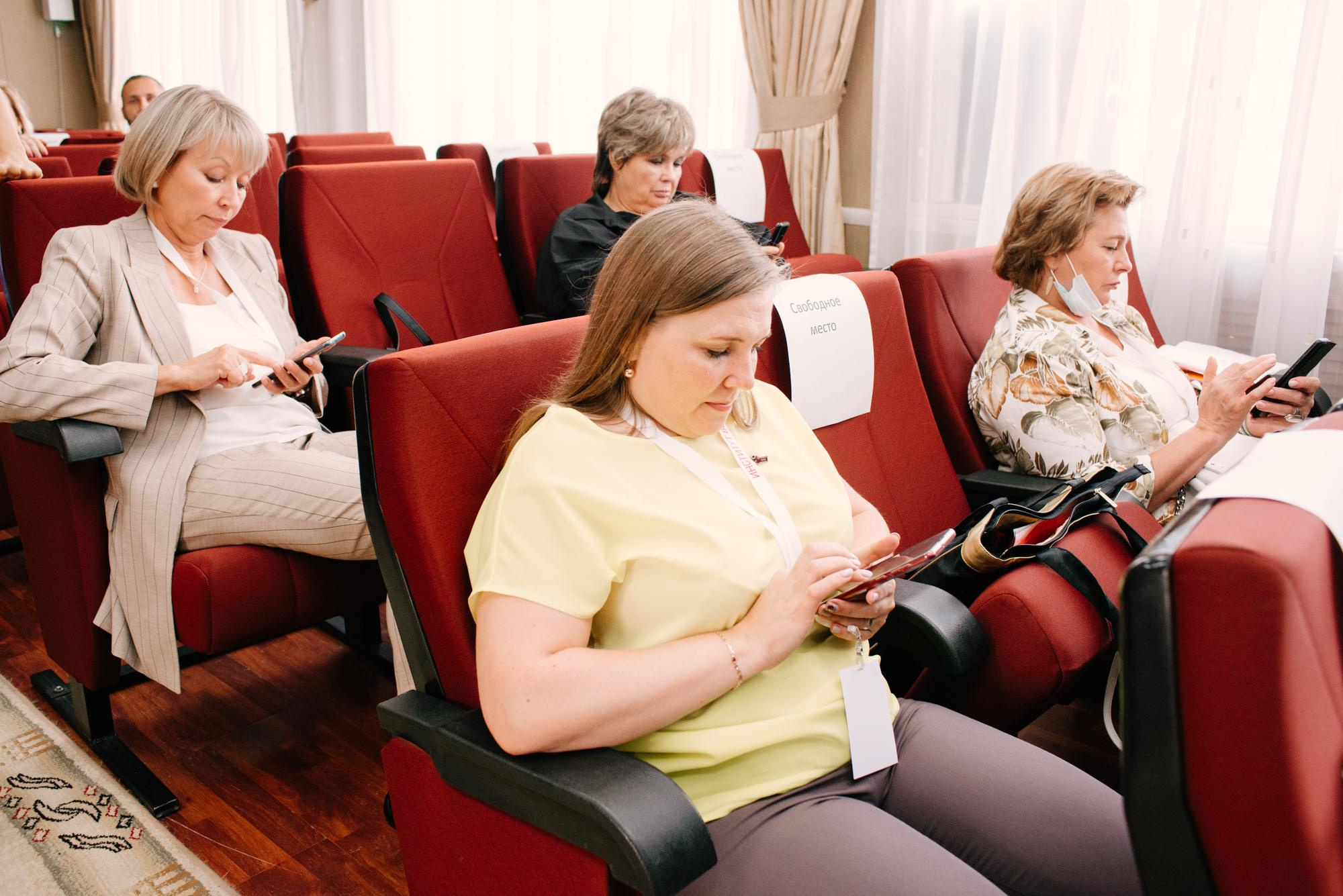 Окружное совещание по вопросам разработки и реализации программ воспитания. Фотограф в Челябинске Любовь Денисенко