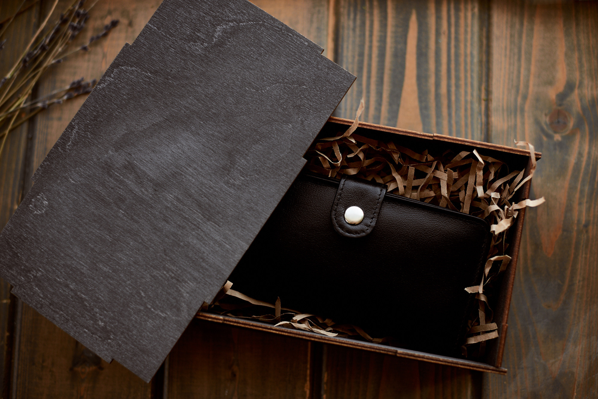 Магазин кожаных аксессуаров. Фотограф в Челябинске Любовь Денисенко