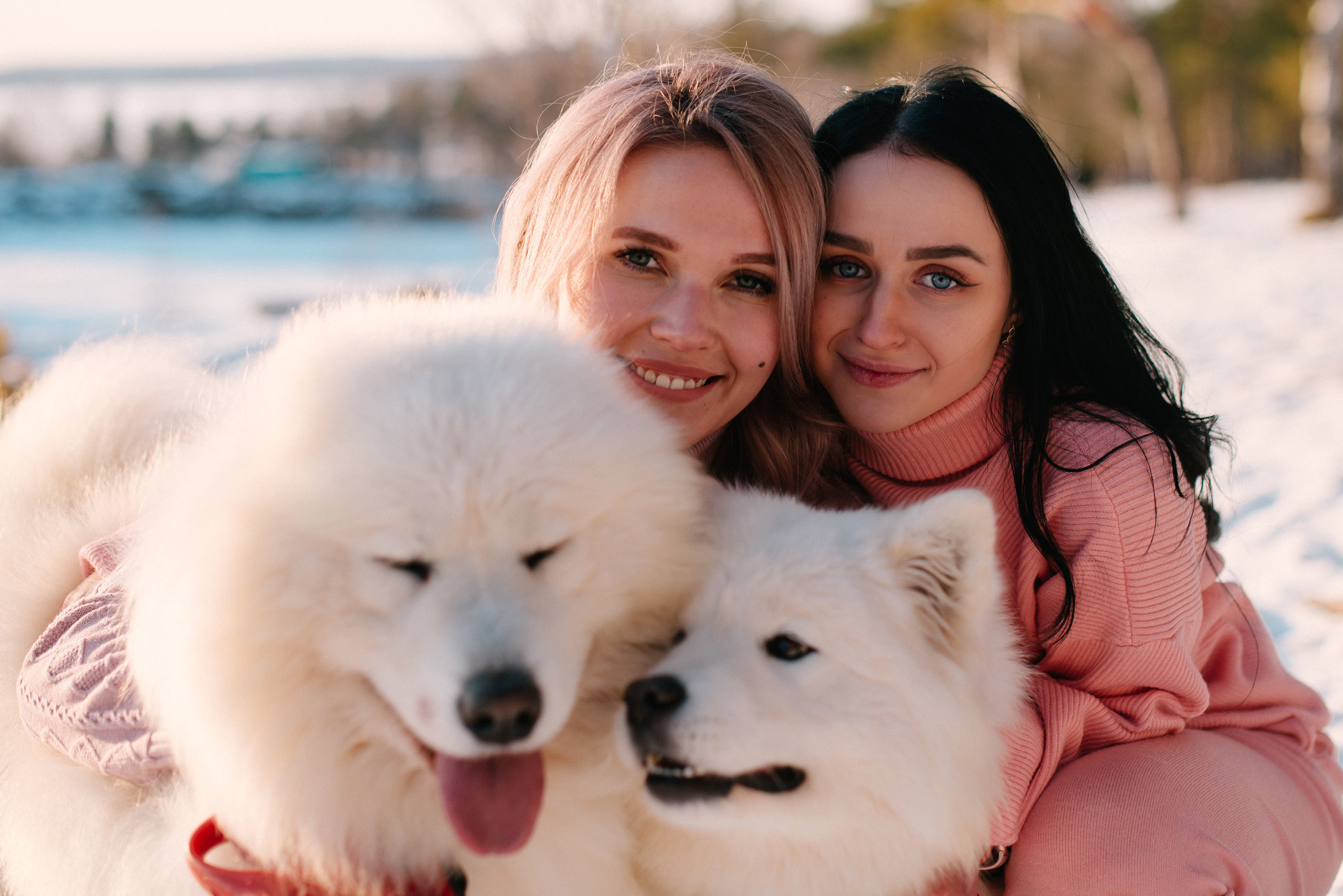 Вика и Настя. Изумрудный. Фотограф в Челябинске Любовь Денисенко