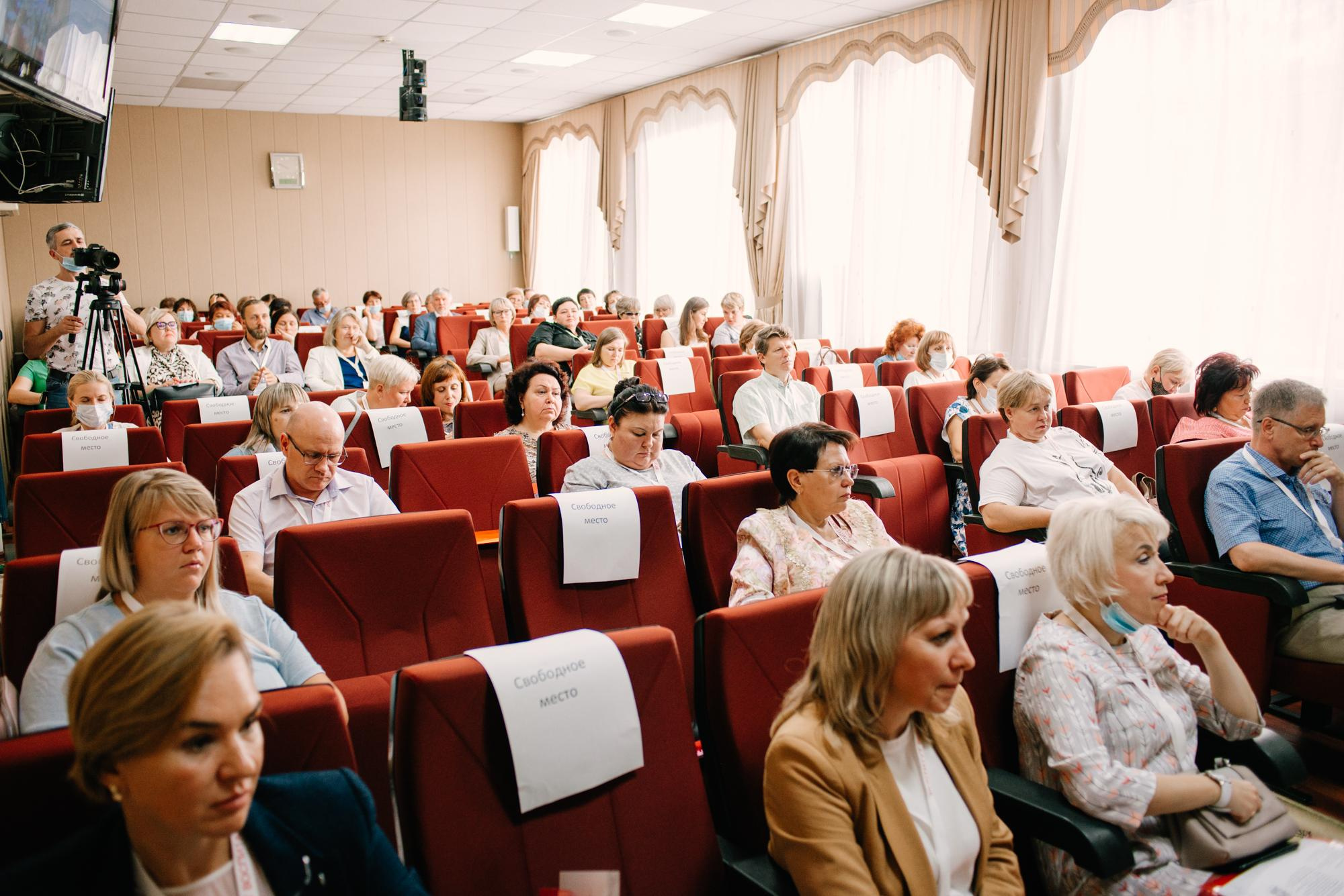 Окружное совещание по вопросам разработки и реализации программ воспитания. Фотограф в Челябинске Любовь Денисенко