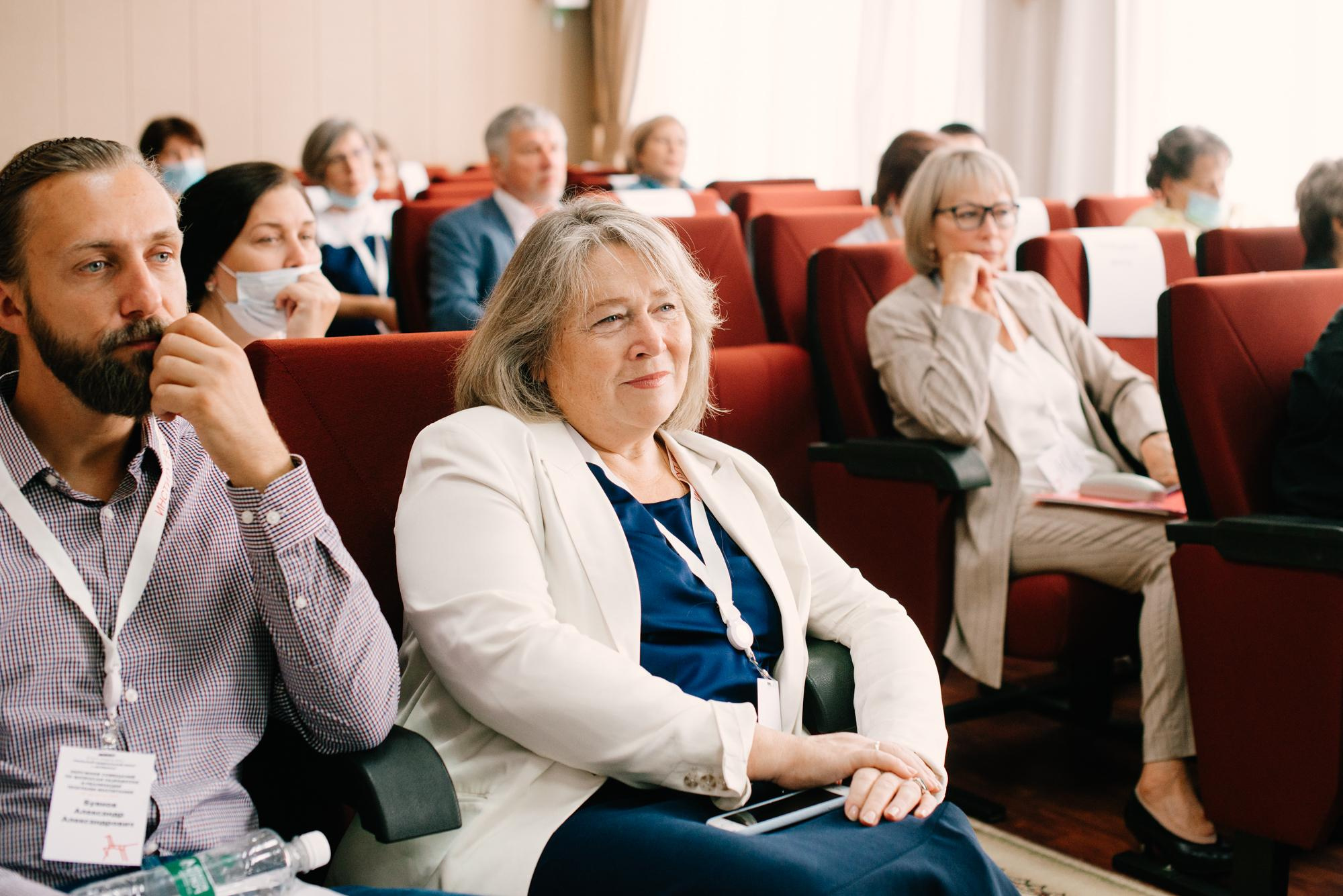 Окружное совещание по вопросам разработки и реализации программ воспитания. Фотограф в Челябинске Любовь Денисенко
