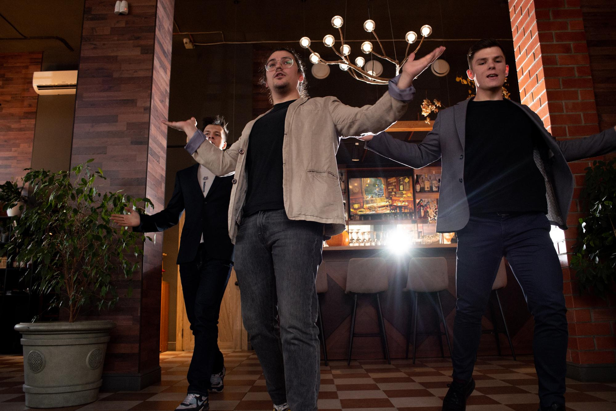 Мужской танцевальный клуб. Фотограф в Челябинске Любовь Денисенко