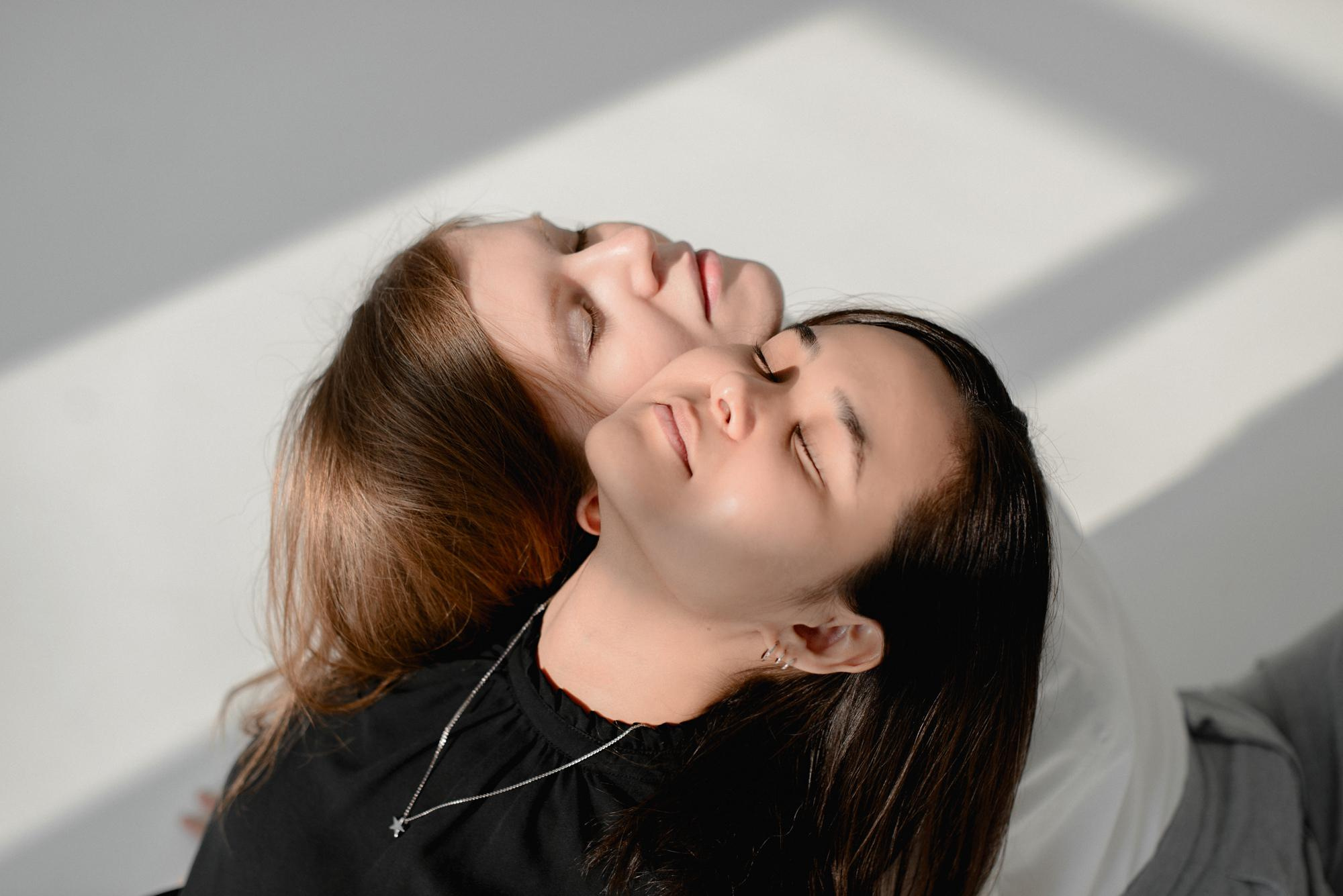 Оля и Резеда. Фотостудия Бланко. Фотограф в Челябинске Любовь Денисенко