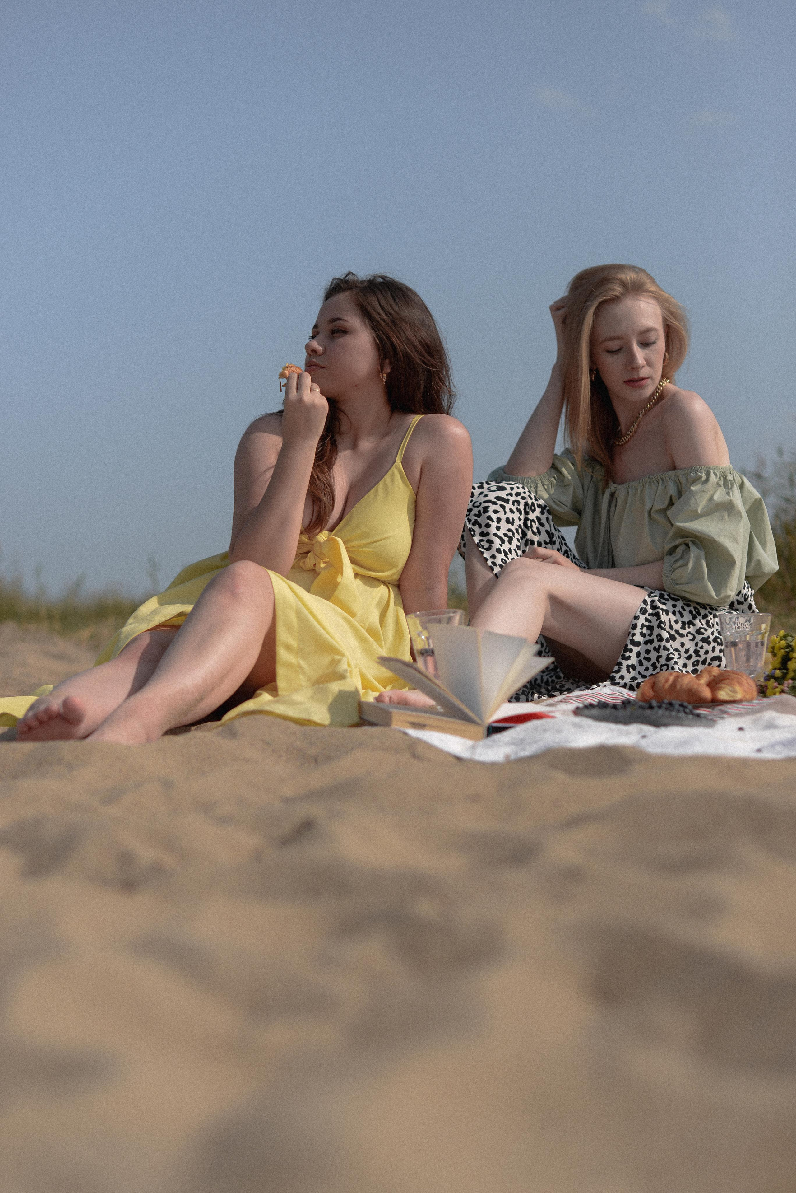 Татьяна и Виктория. Летний пикник. Фотограф в Челябинске Любовь Денисенко