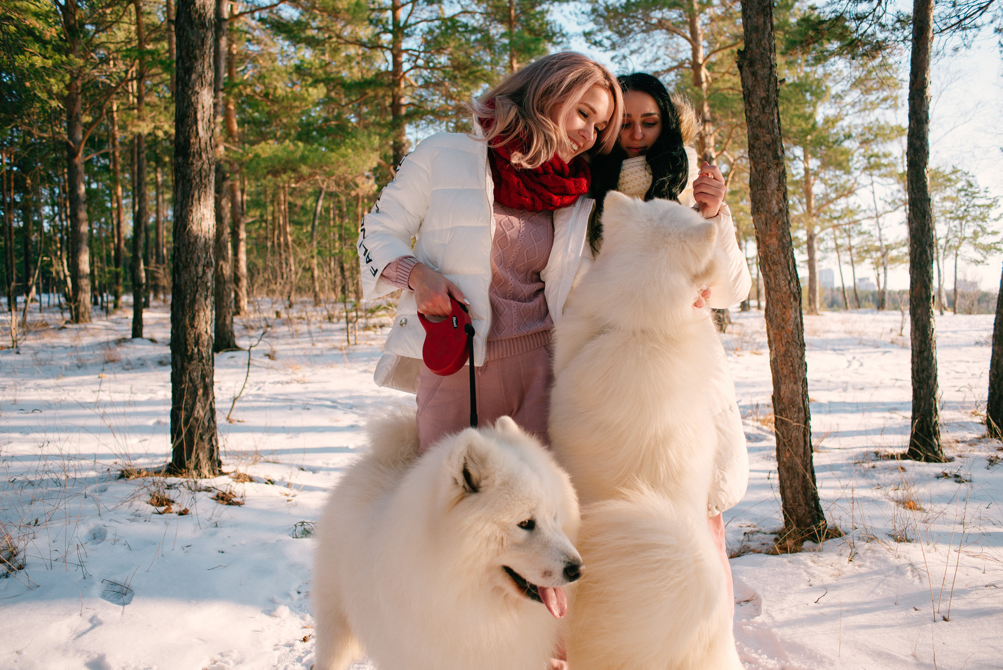 Вика и Настя. Изумрудный. Фотограф в Челябинске Любовь Денисенко