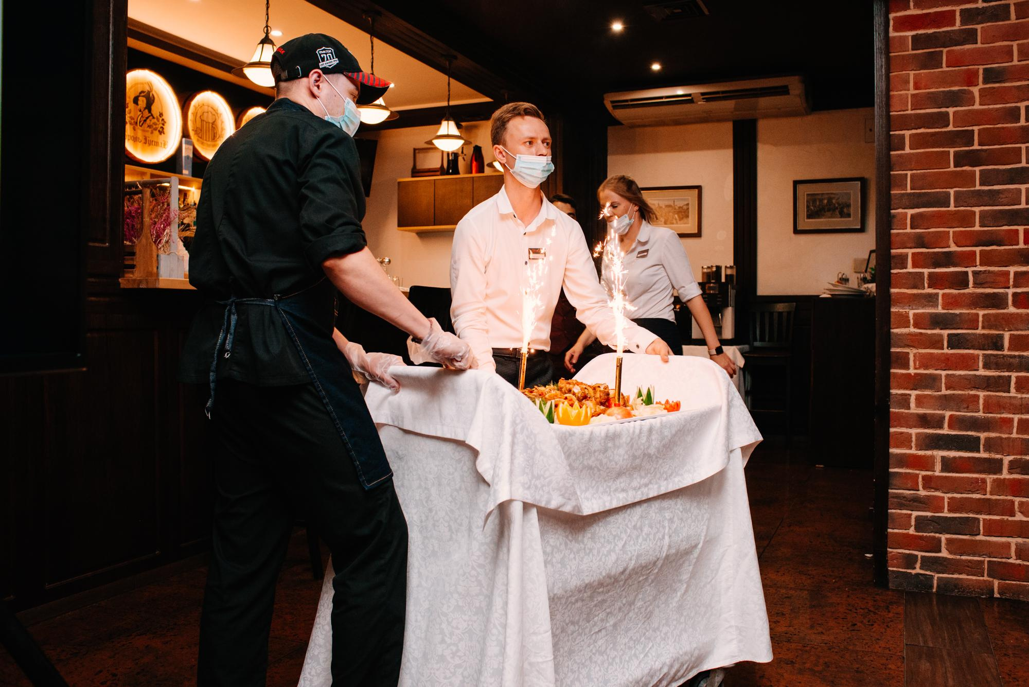 Выпускной 2021 Король Густав. Фотограф в Челябинске Любовь Денисенко