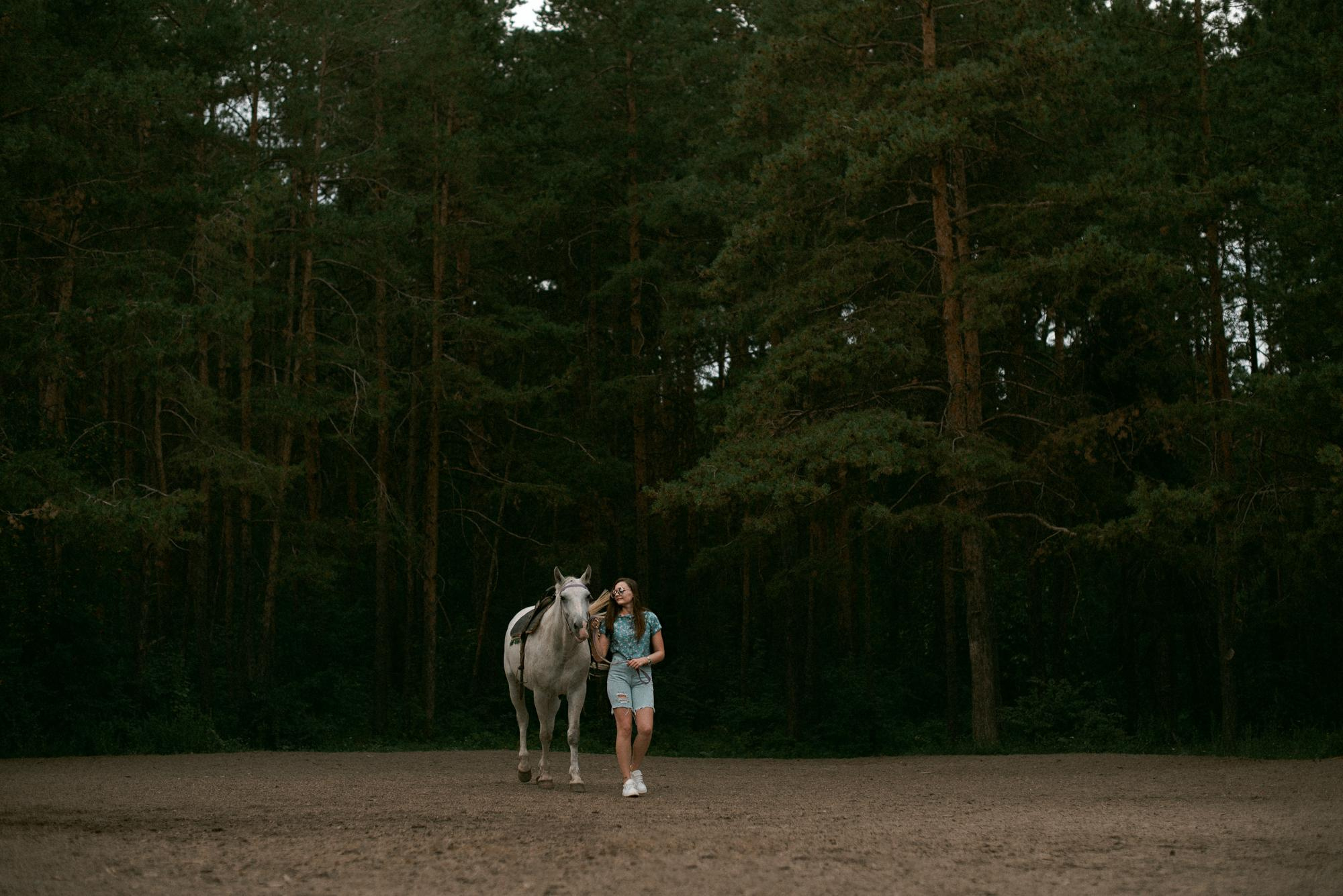 Наташа. Конная прогулка. Фотограф в Челябинске Любовь Денисенко