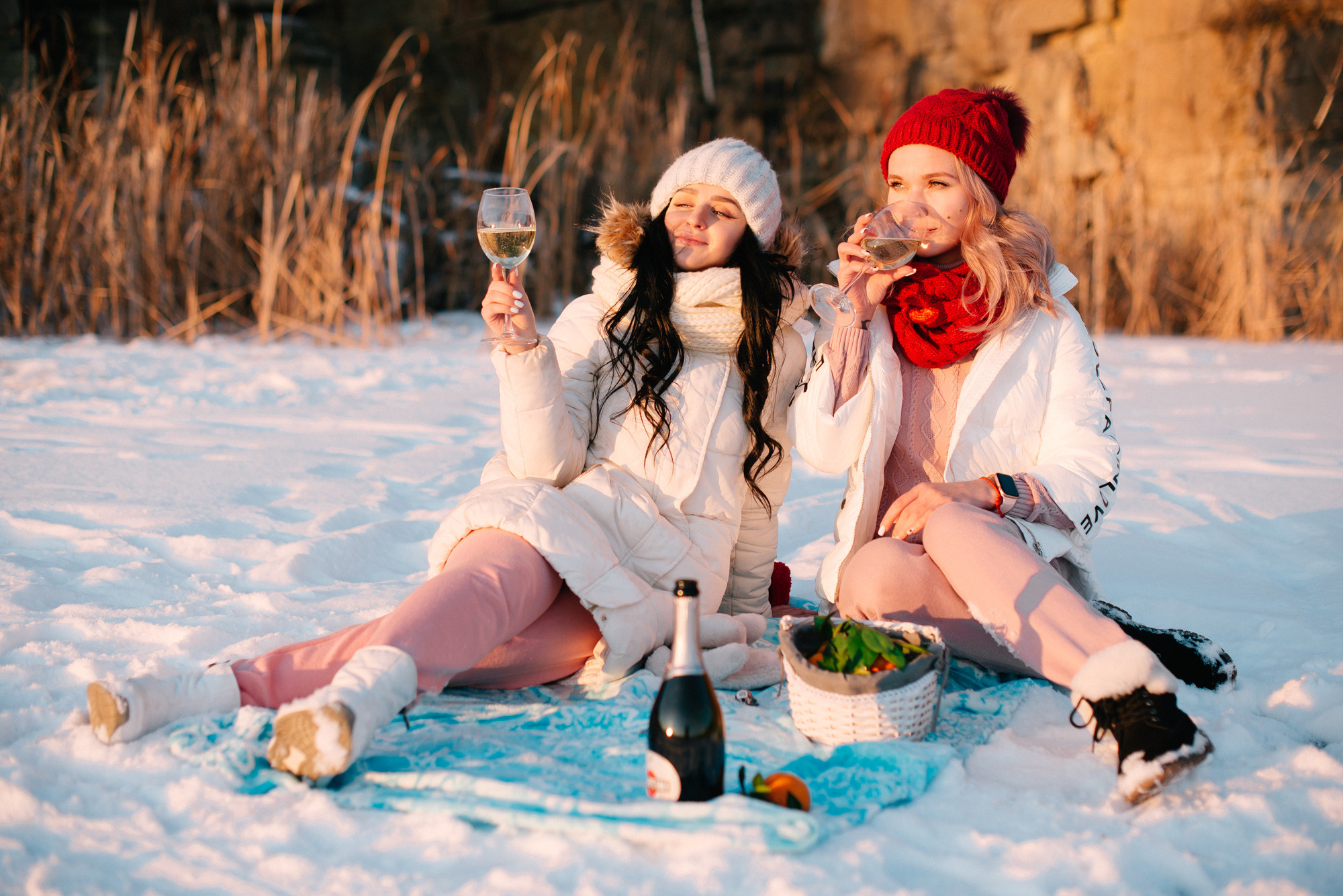 Вика и Настя. Изумрудный. Фотограф в Челябинске Любовь Денисенко