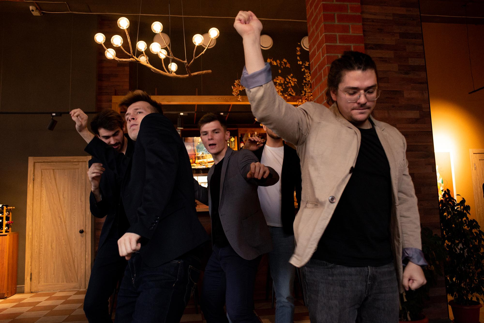 Мужской танцевальный клуб. Фотограф в Челябинске Любовь Денисенко