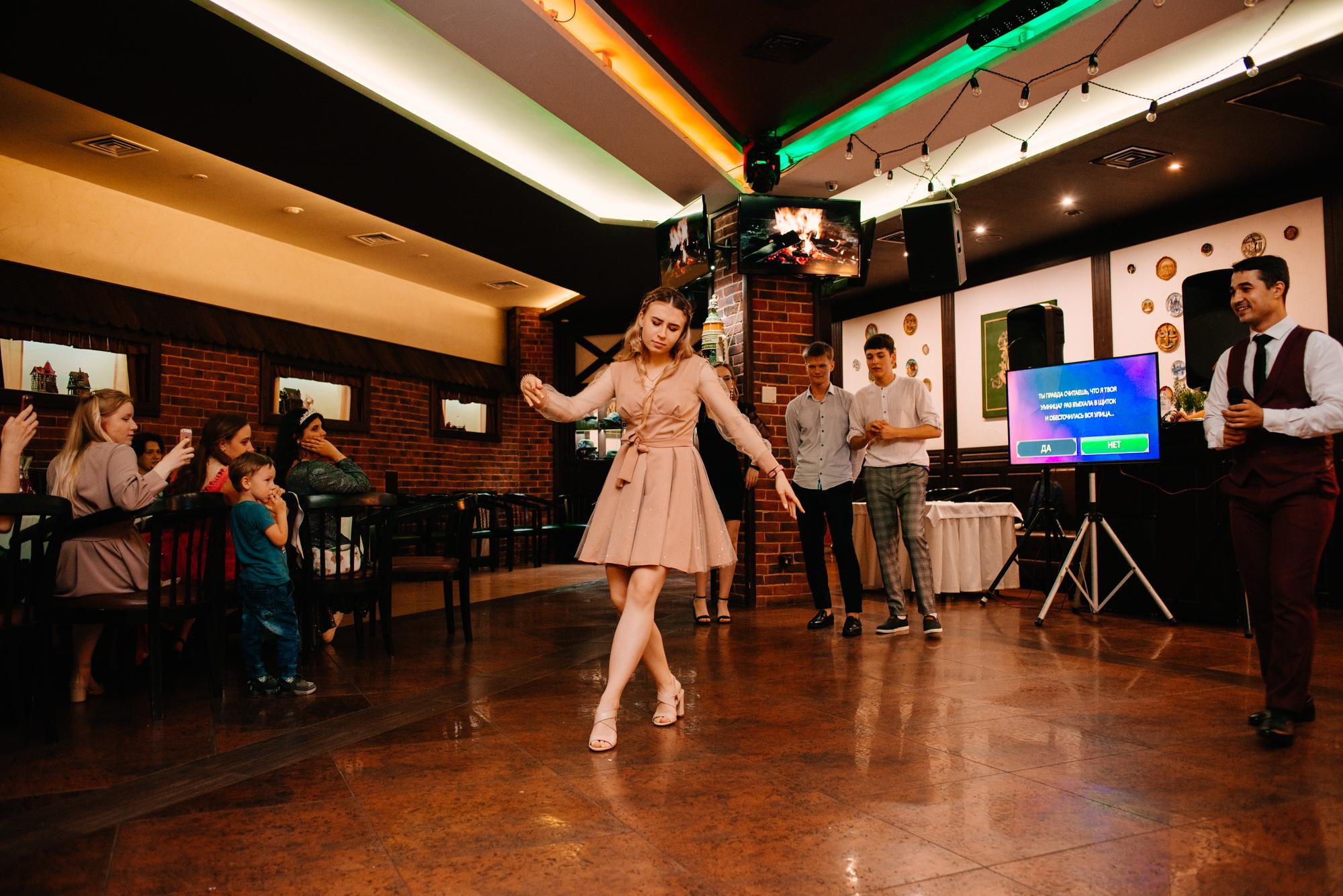 Выпускной 2021 Король Густав. Фотограф в Челябинске Любовь Денисенко