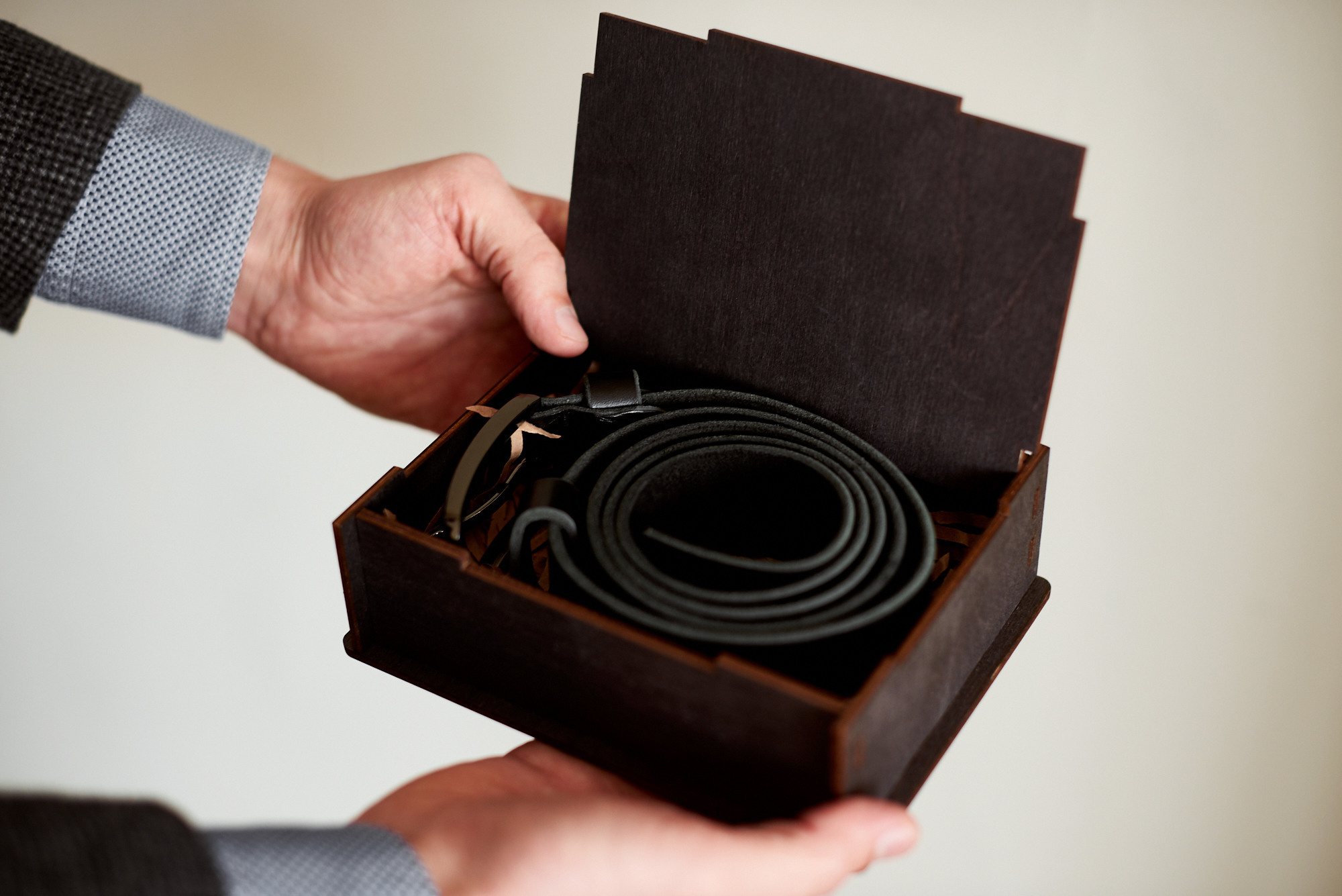 Магазин кожаных аксессуаров. Фотограф в Челябинске Любовь Денисенко