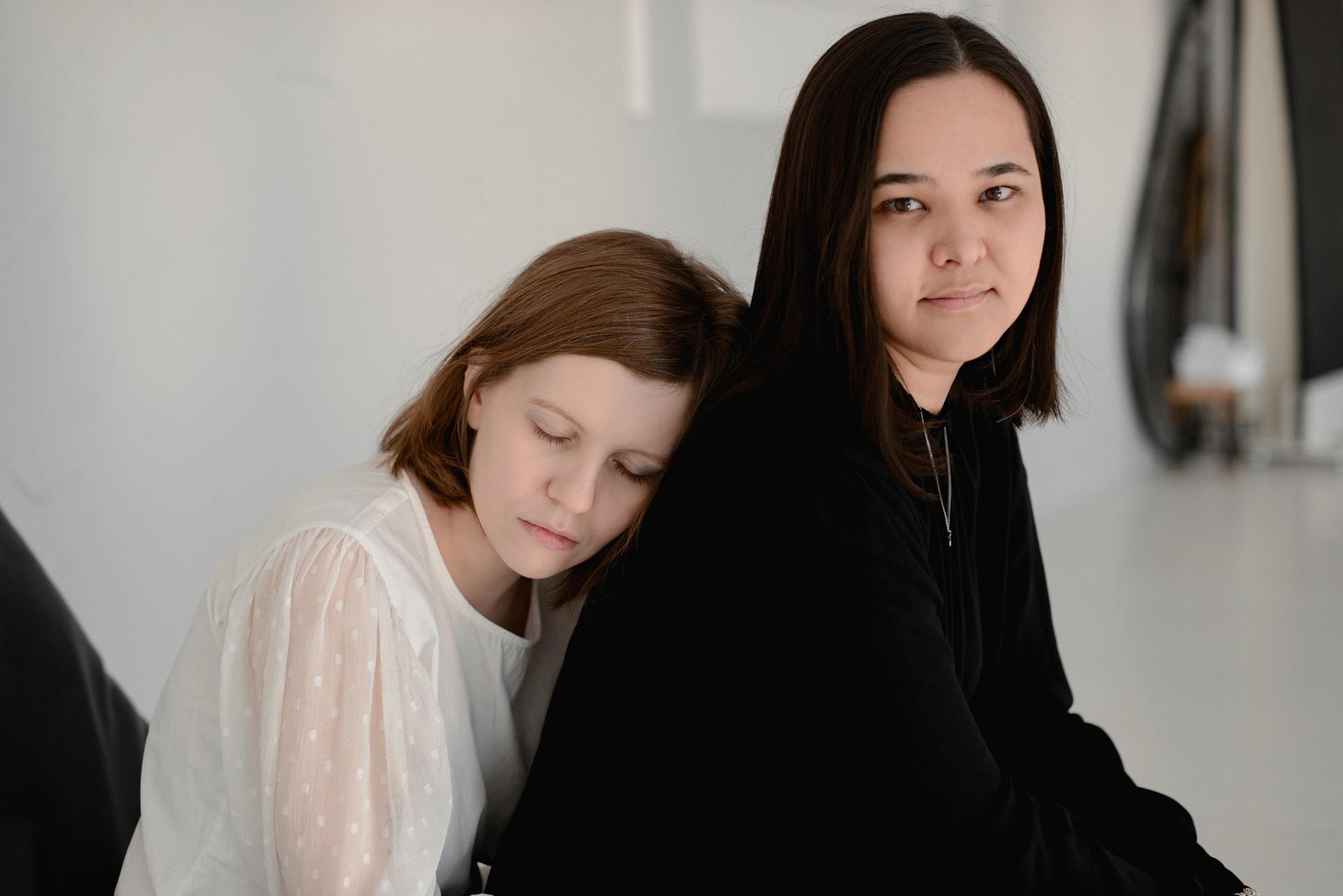 Оля и Резеда. Фотостудия Бланко. Фотограф в Челябинске Любовь Денисенко