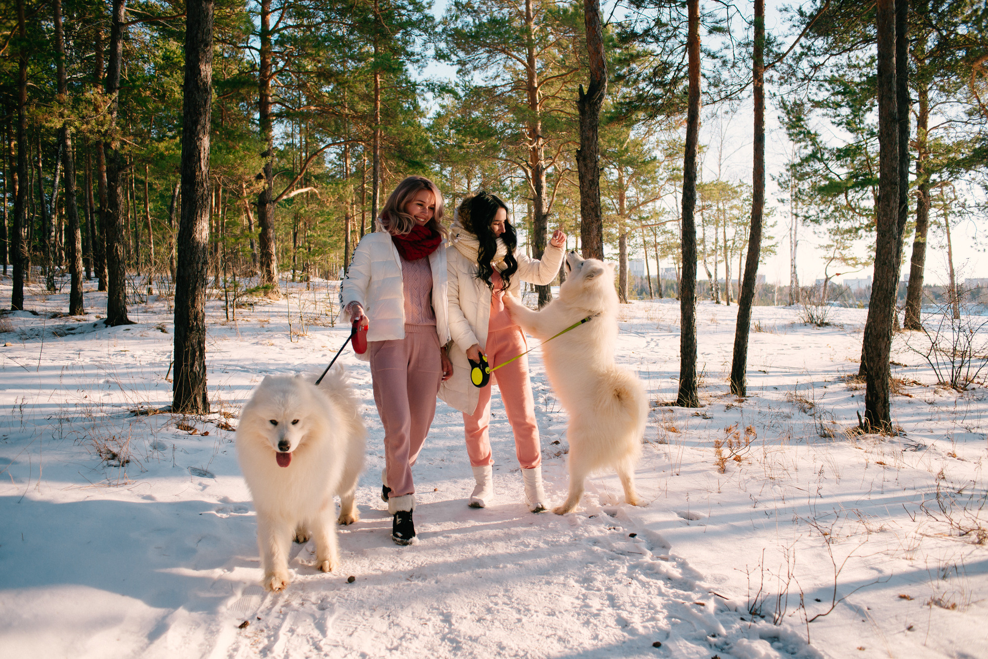 Вика и Настя. Изумрудный. Фотограф в Челябинске Любовь Денисенко