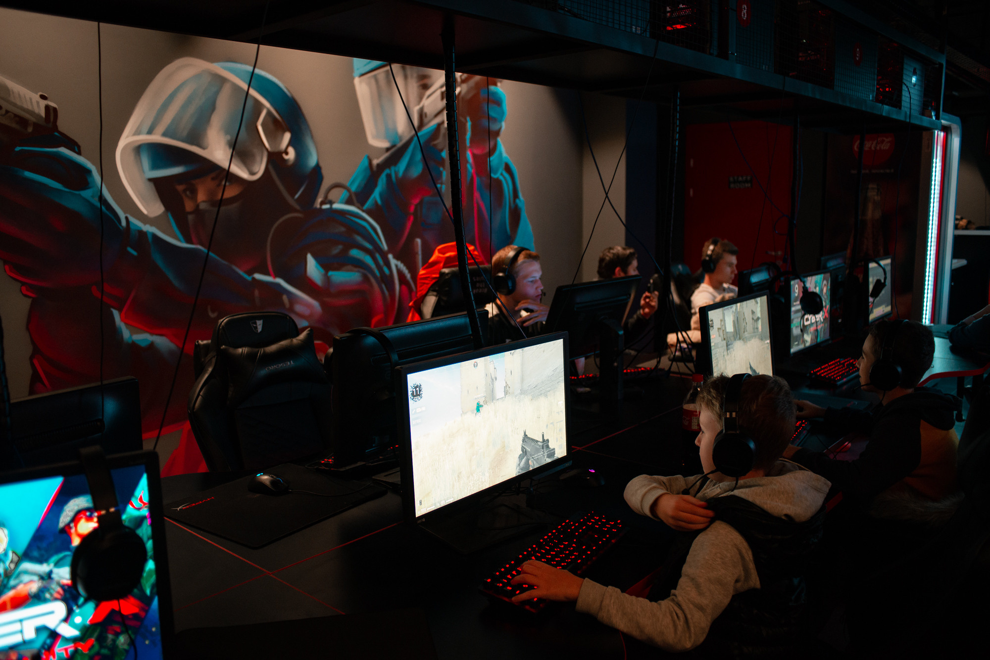 Компьютерный клуб CyberX. Фотограф в Челябинске Любовь Денисенко