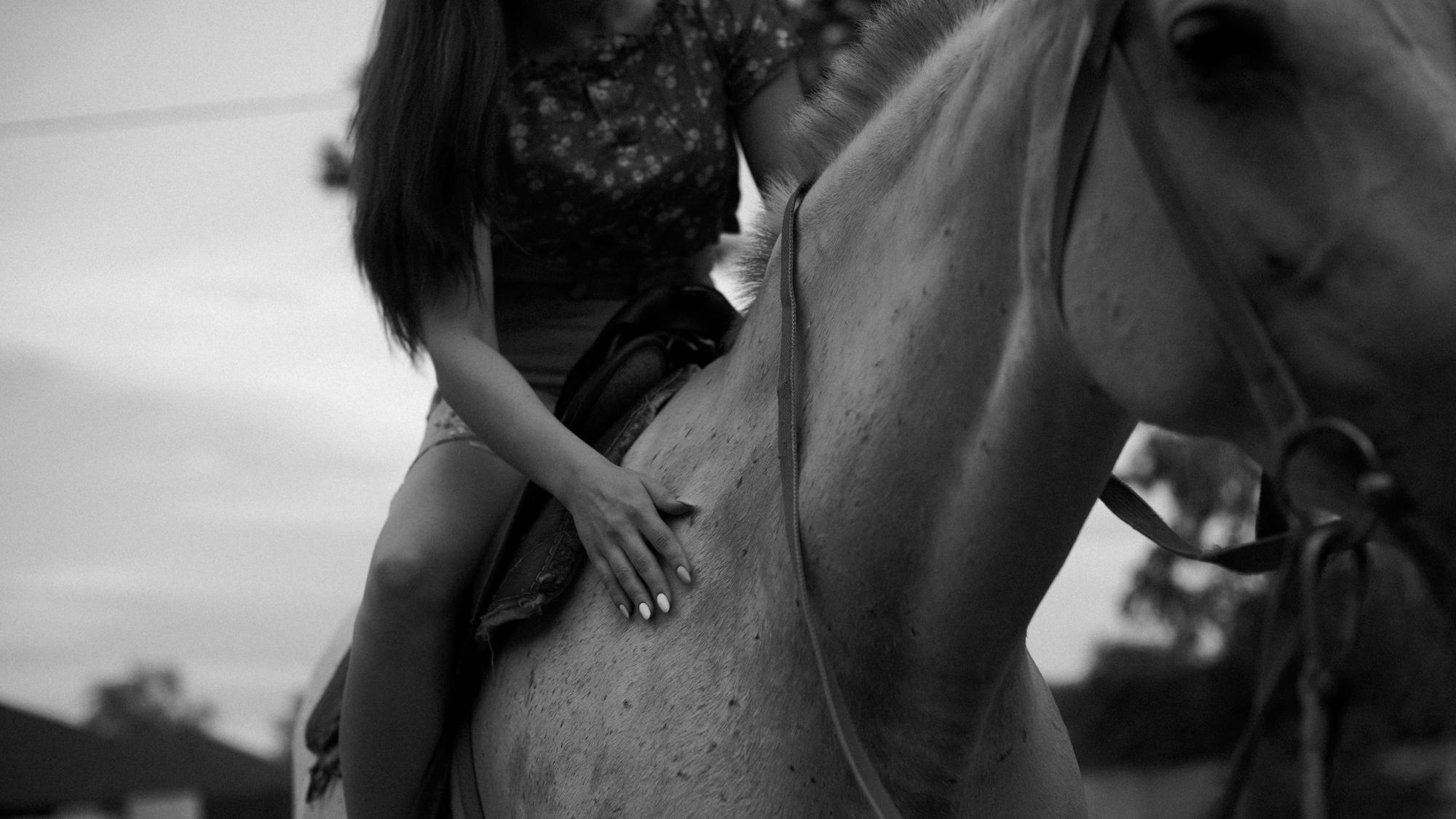 Наташа. Конная прогулка. Фотограф в Челябинске Любовь Денисенко