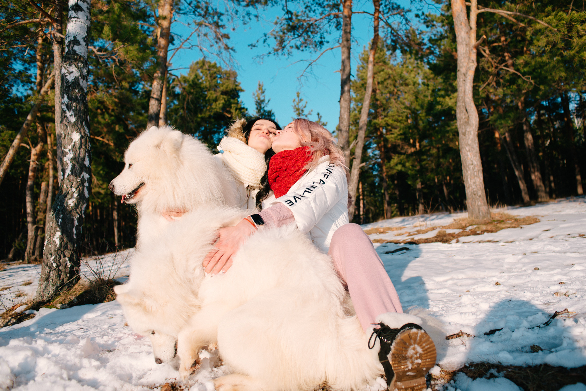Вика и Настя. Изумрудный. Фотограф в Челябинске Любовь Денисенко