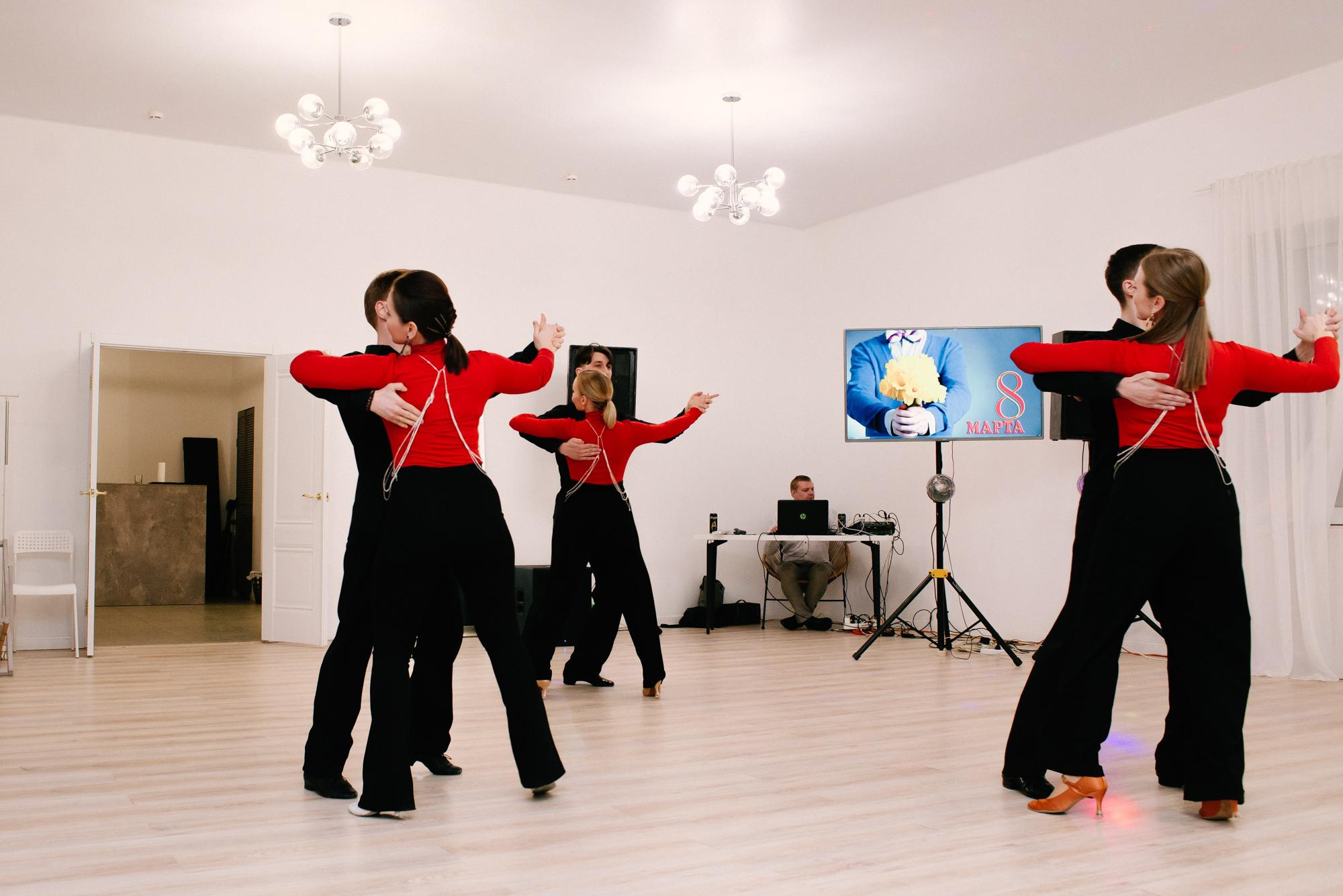 8 марта в коллективе ArtRise. Фотограф в Челябинске Любовь Денисенко