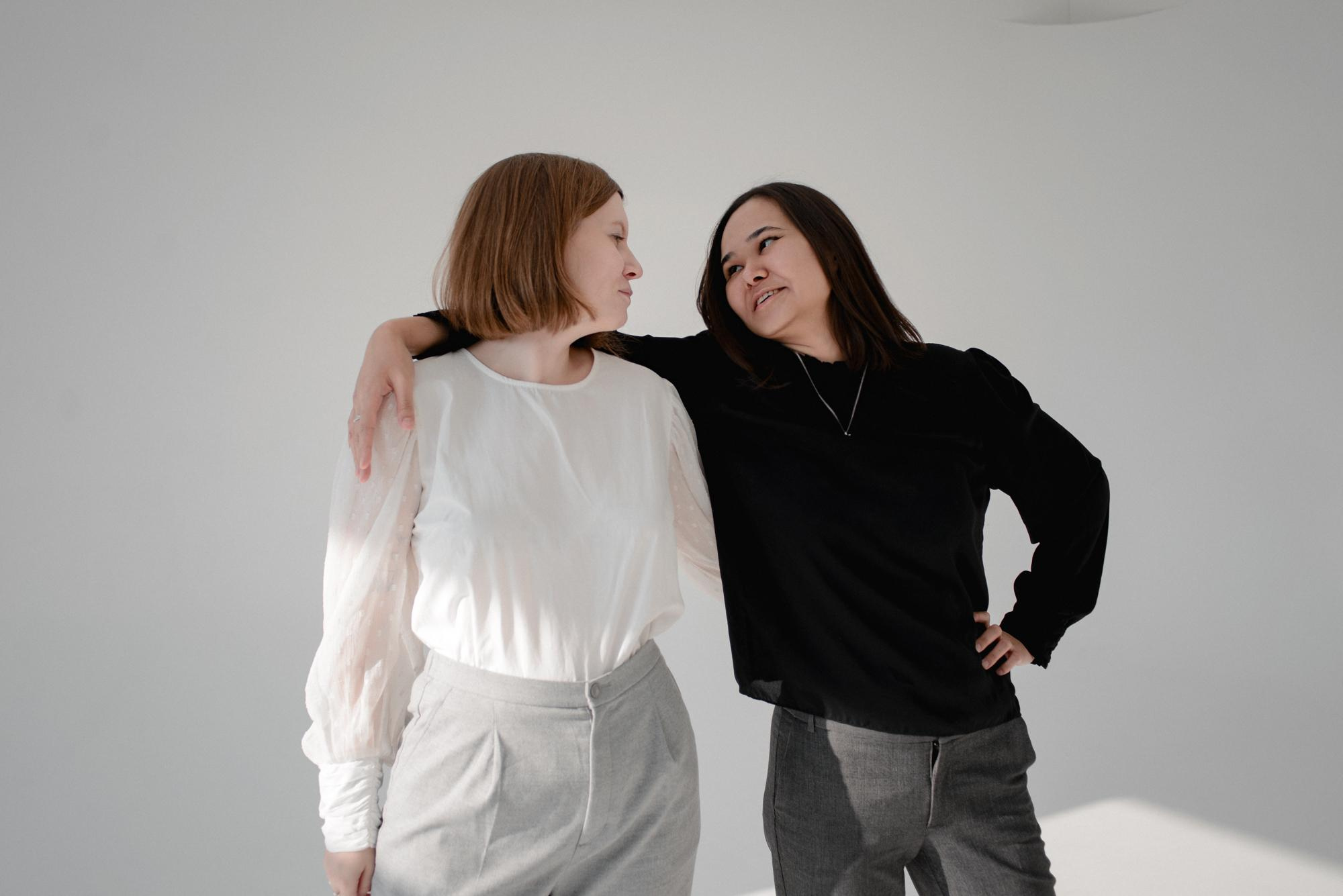 Оля и Резеда. Фотостудия Бланко. Фотограф в Челябинске Любовь Денисенко