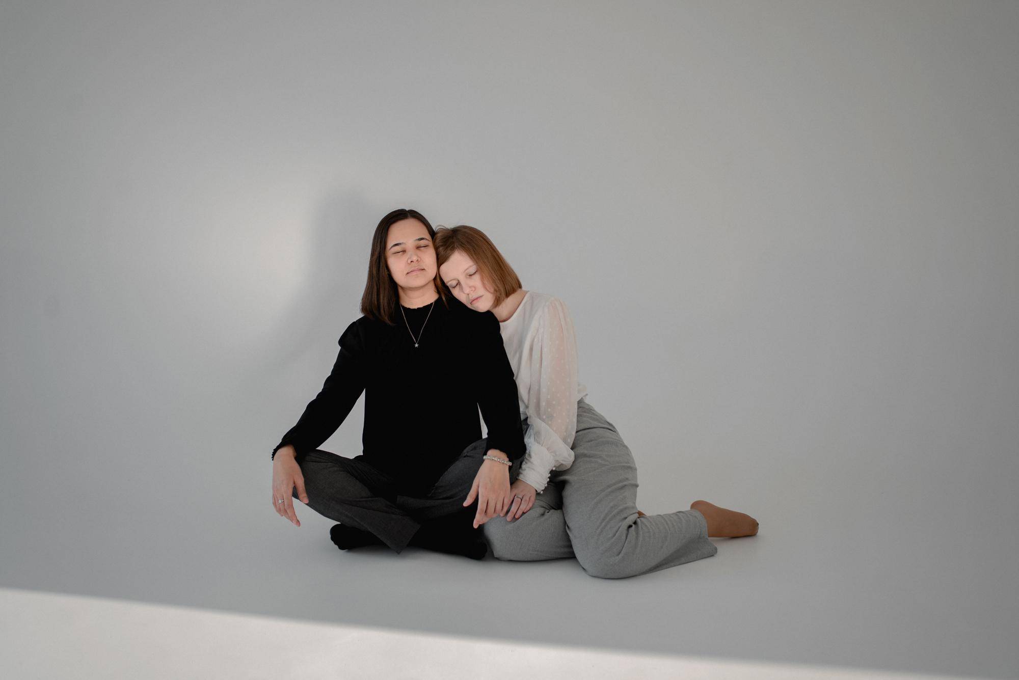 Оля и Резеда. Фотостудия Бланко. Фотограф в Челябинске Любовь Денисенко