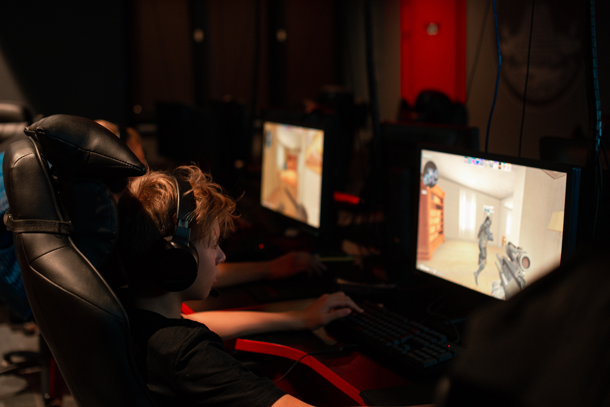 Компьютерный клуб CyberX. Фотограф в Челябинске Любовь Денисенко