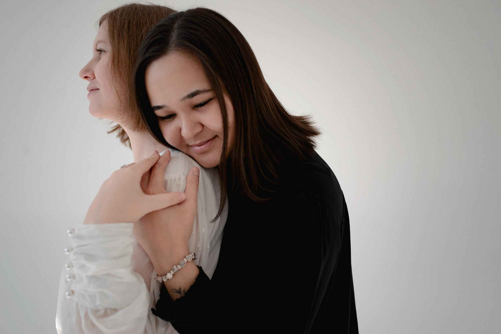 Оля и Резеда. Фотостудия Бланко. Фотограф в Челябинске Любовь Денисенко