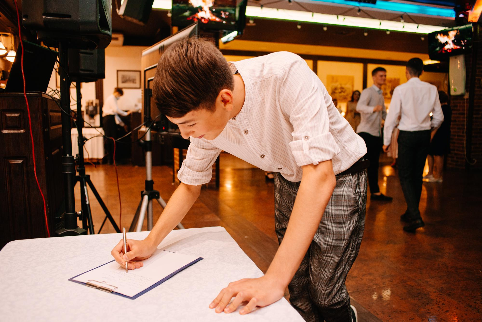 Выпускной 2021 Король Густав. Фотограф в Челябинске Любовь Денисенко