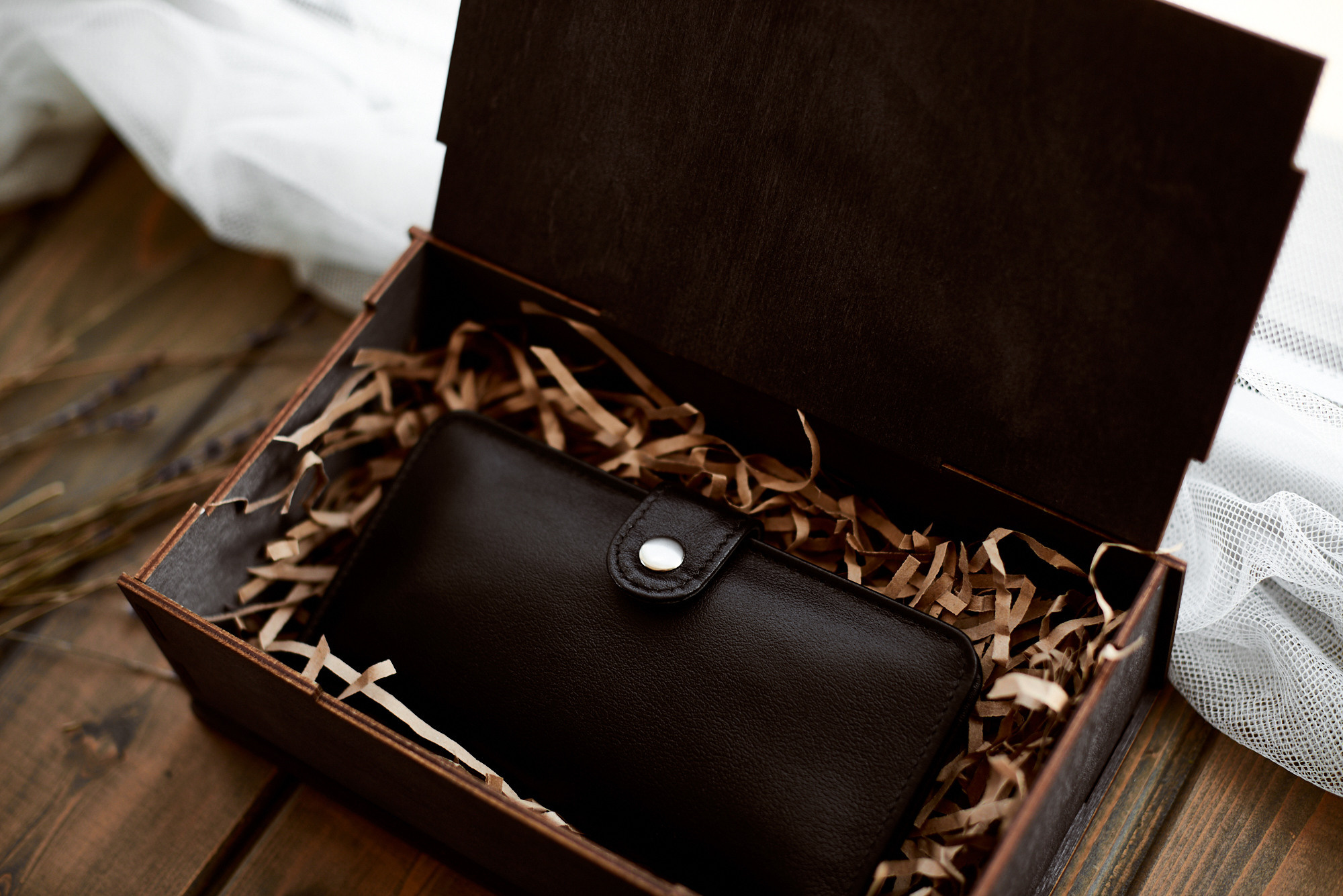 Магазин кожаных аксессуаров. Фотограф в Челябинске Любовь Денисенко