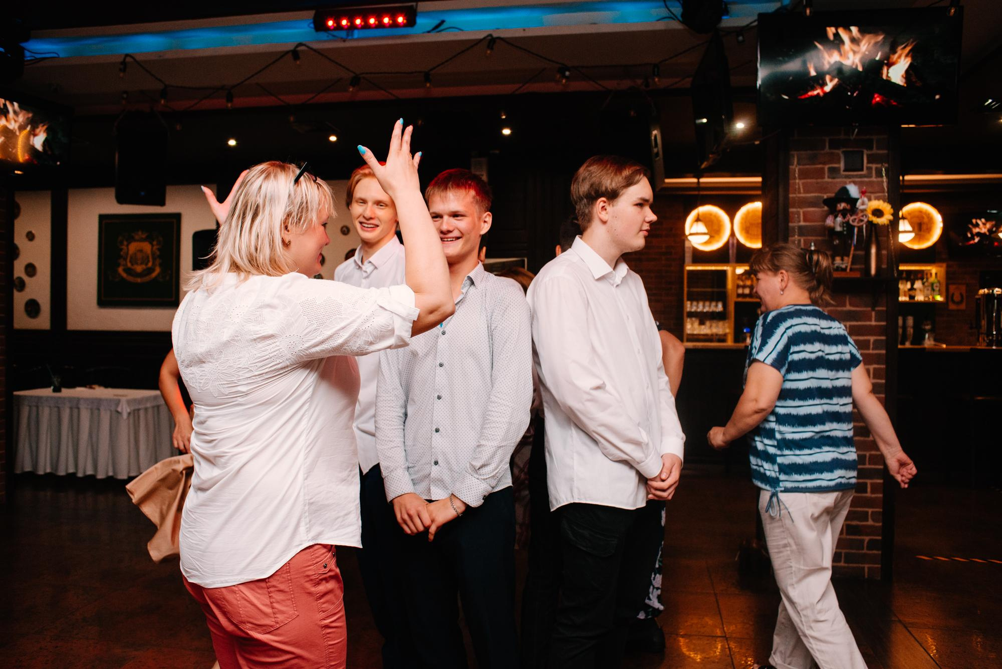 Выпускной 2021 Король Густав. Фотограф в Челябинске Любовь Денисенко