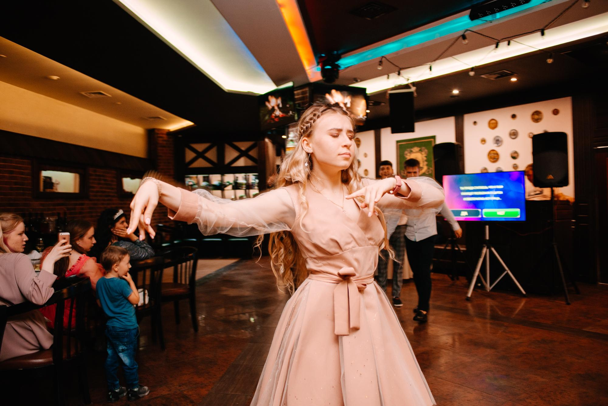 Выпускной 2021 Король Густав. Фотограф в Челябинске Любовь Денисенко