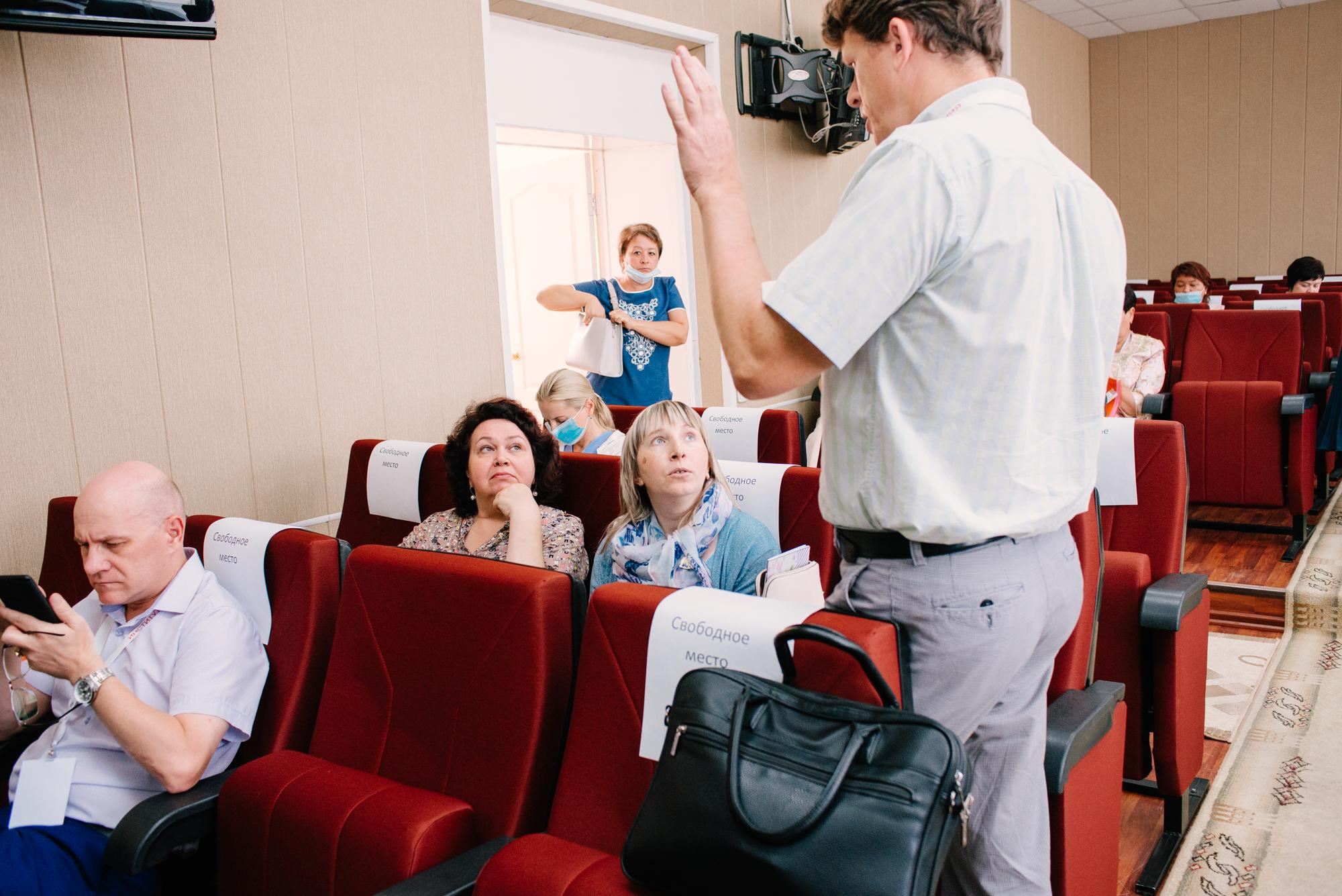 Окружное совещание по вопросам разработки и реализации программ воспитания. Фотограф в Челябинске Любовь Денисенко