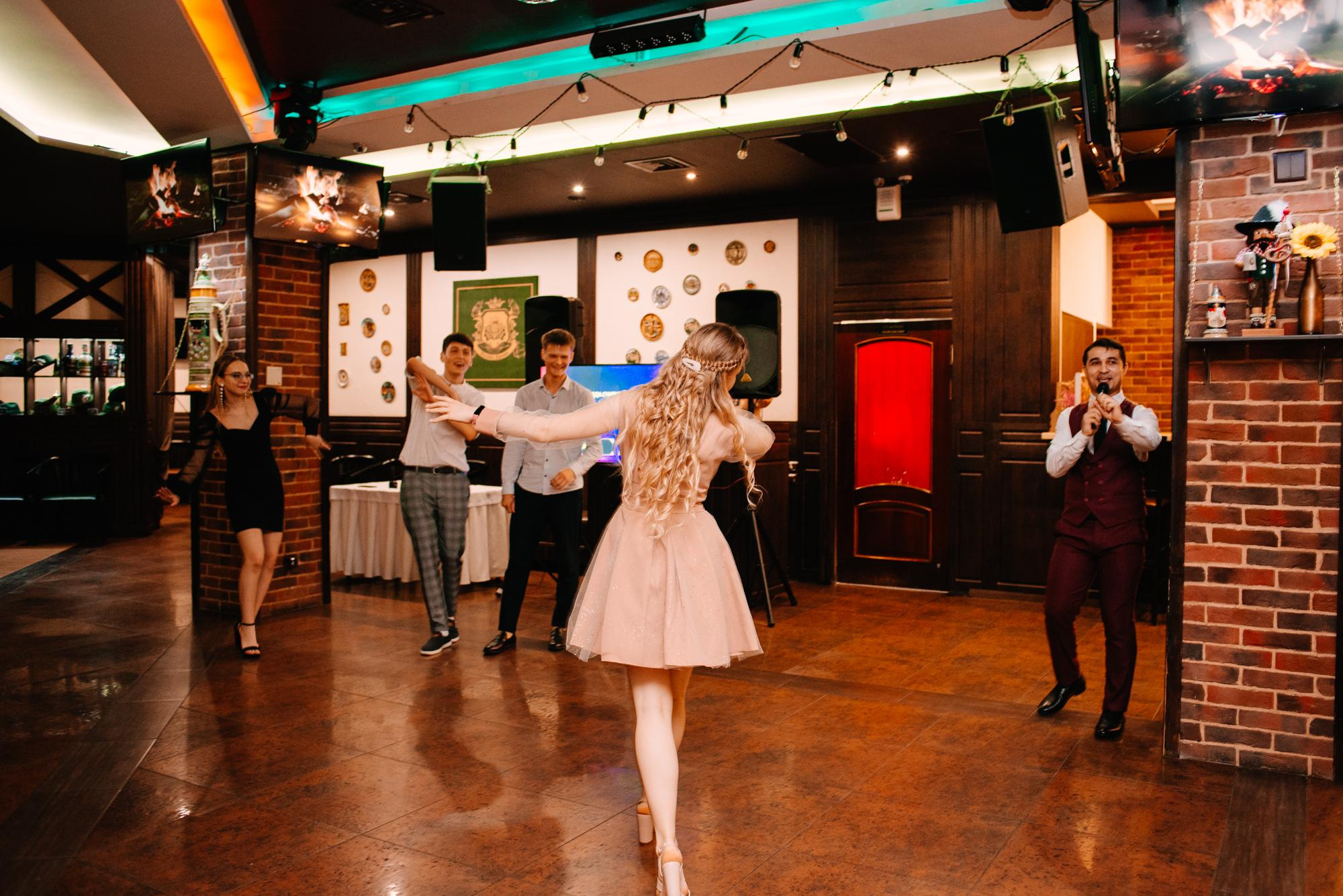 Выпускной 2021 Король Густав. Фотограф в Челябинске Любовь Денисенко