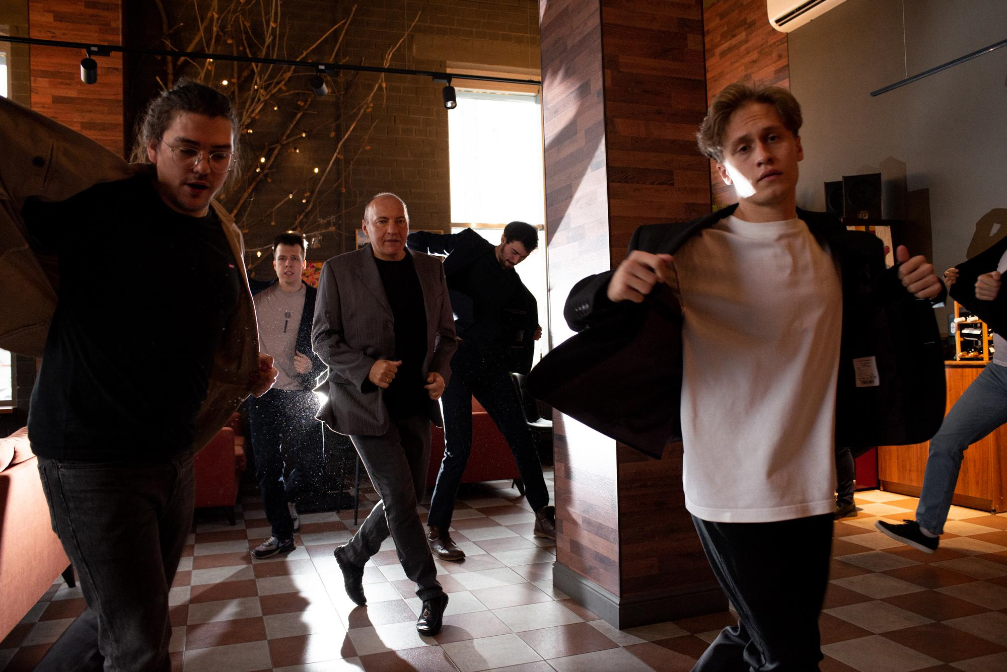 Мужской танцевальный клуб. Фотограф в Челябинске Любовь Денисенко