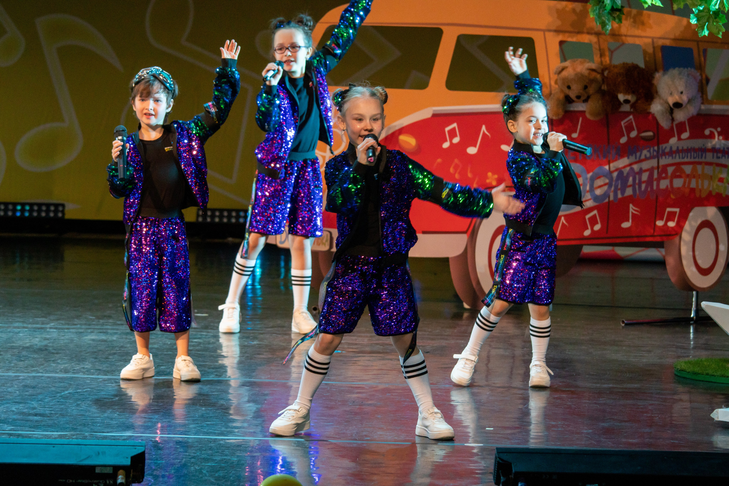 Съёмка концерта для Домисольки, большой концертный зал Космос. «Студия DRONAVT`s» — видеосъёмка и фотография г. Москва