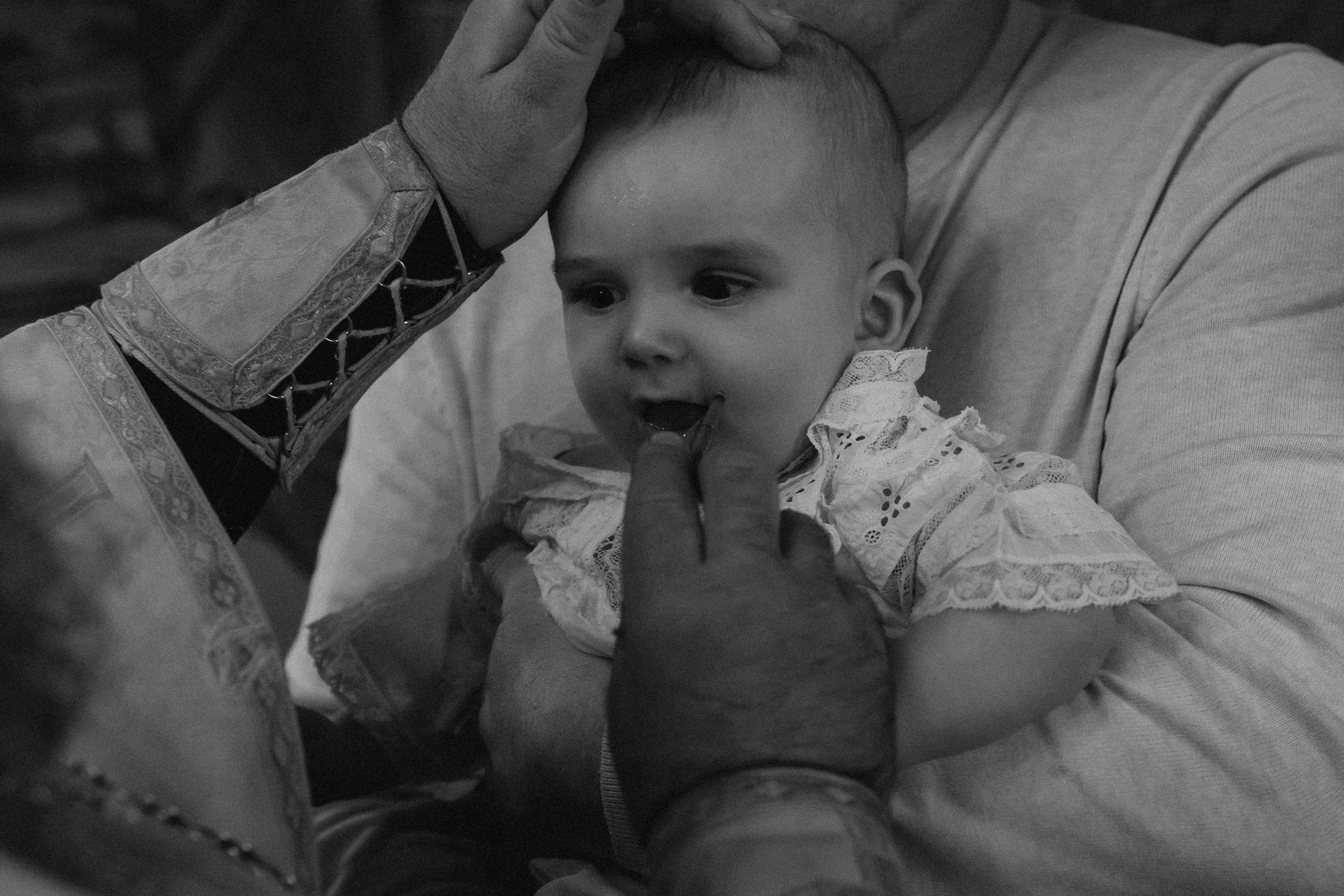 Таинство крещения Марка Храм Живоначальной Троицы. Семейный и женский фотограф в Москве Коновалова Олеся