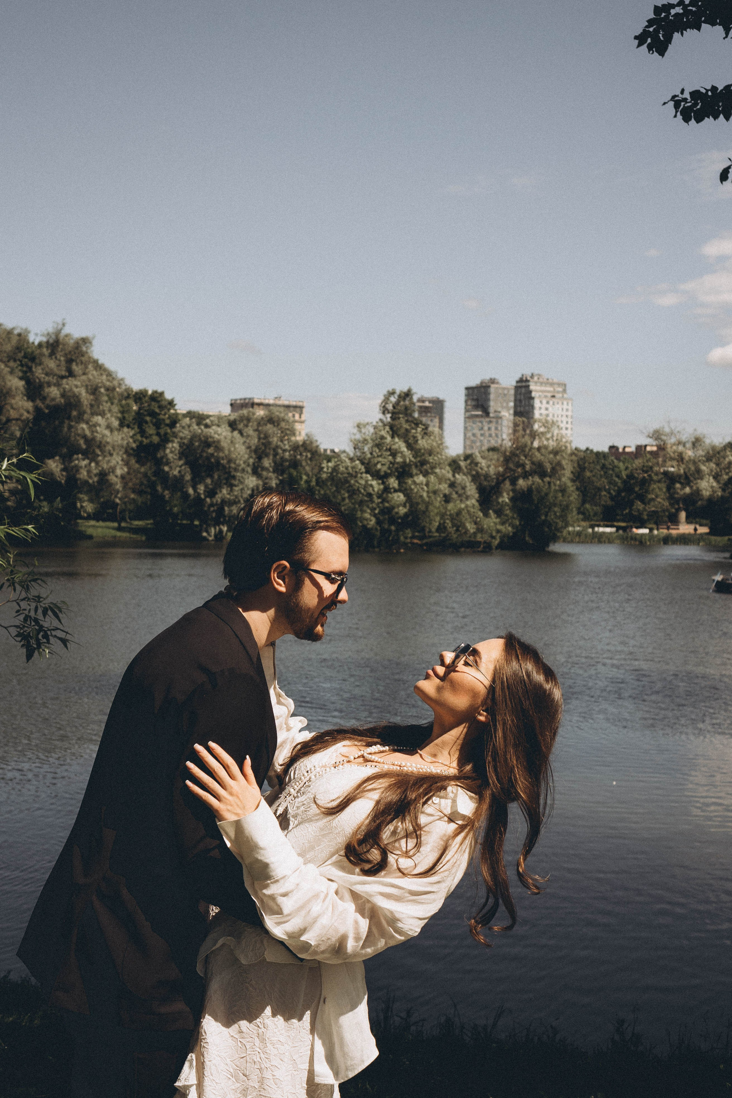 СВАДЕБНАЯ СЬЕМКА В ПАРКЕ ПОБЕДЫ И ПРОГУЛКА ПО МОСКОВСКОМУ ПРОСПЕКТУ. Профессиональный фотограф, Санкт-Петербург — Виктория Богомолова