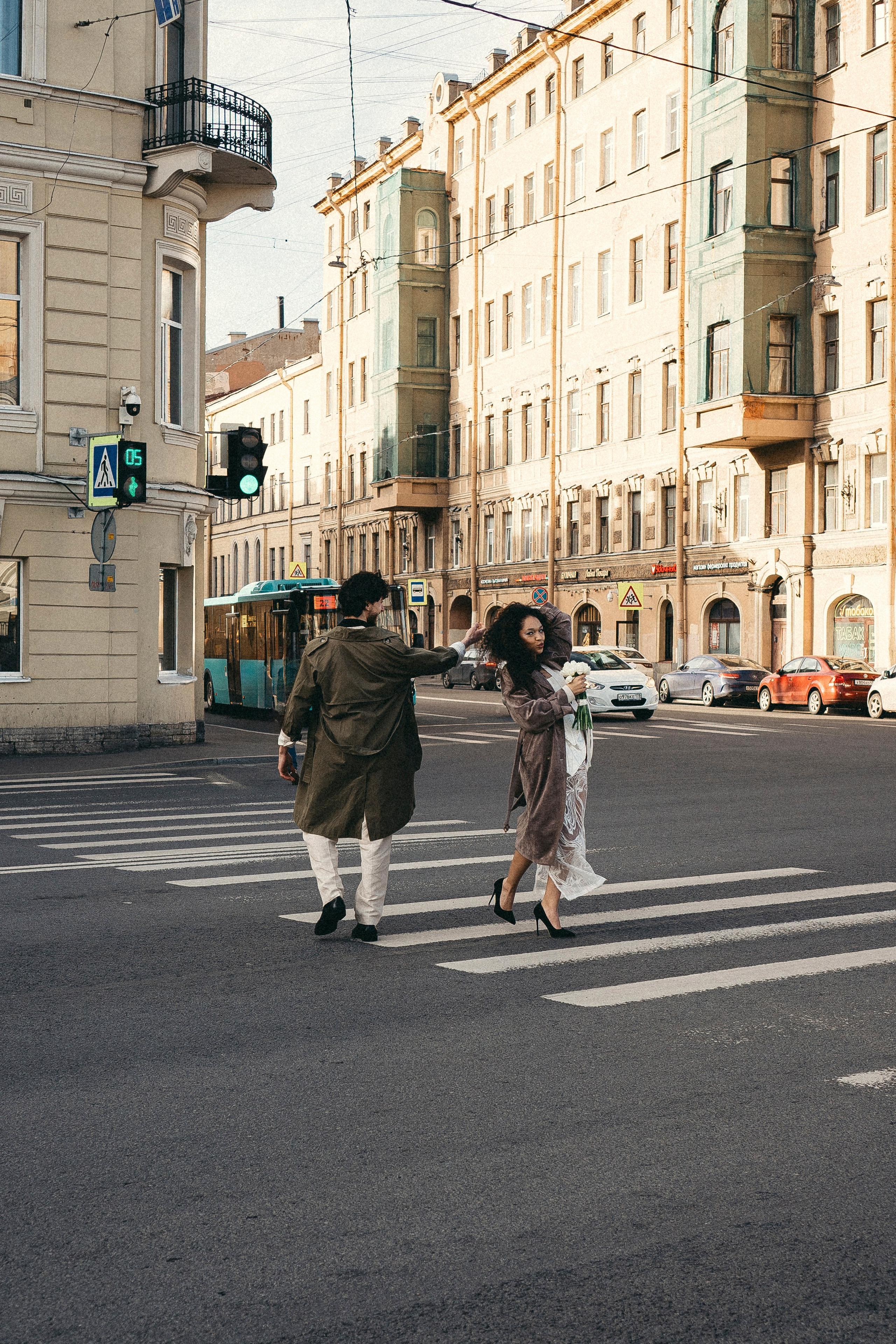 СВАДЕБНАЯ ПРОГУЛКА ПО ПЕТРОГРАДКЕ ВЕСНОЙ. СВАДЕБНАЯ ФОТОСЕССИИЯ НА ПЕТРОГРАДКЕ. Профессиональный фотограф, Санкт-Петербург — Виктория Богомолова