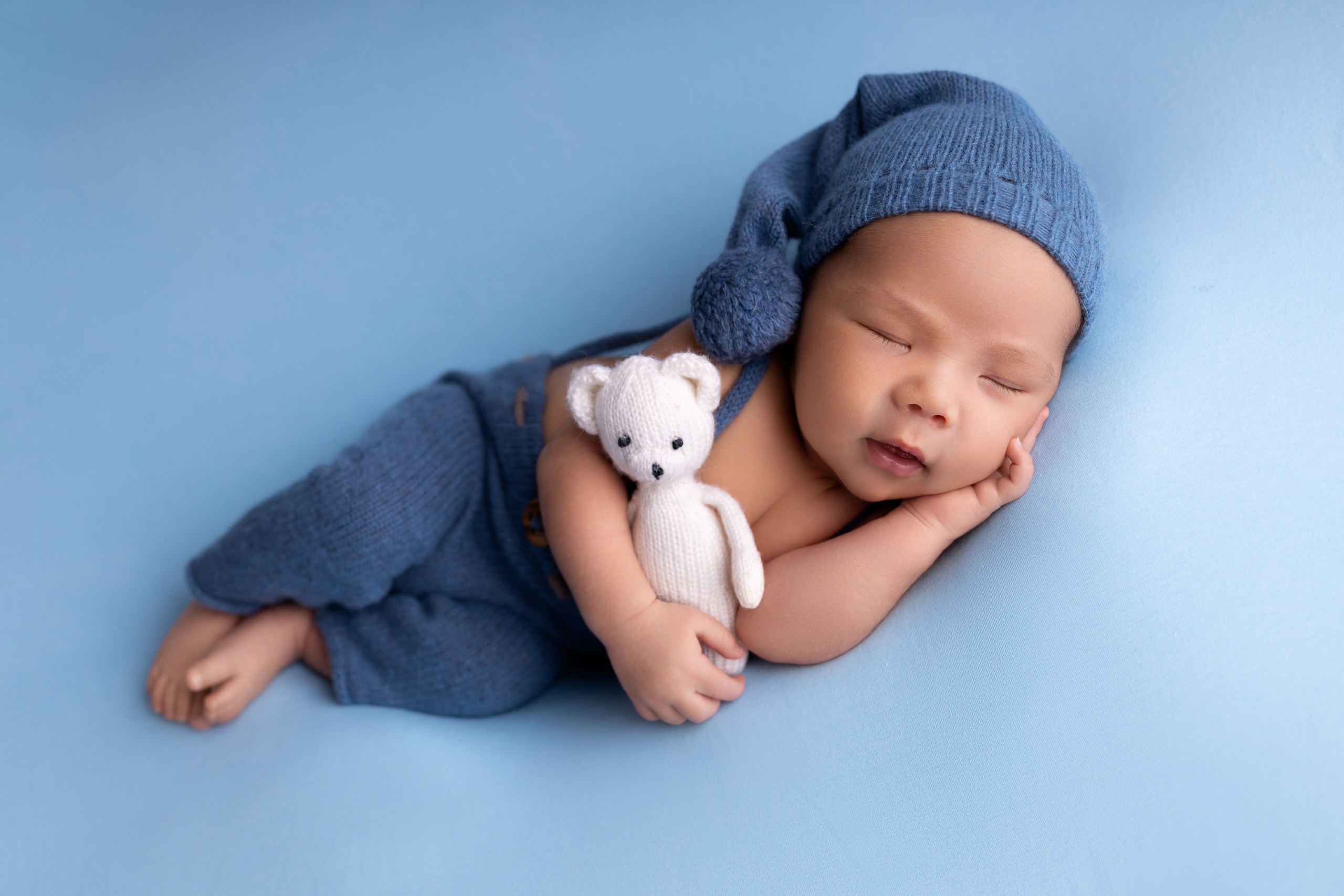 Классическая фотосессия малыша. Фотограф новорожденных малышей в Омске и Омской области Эльвира Камаева