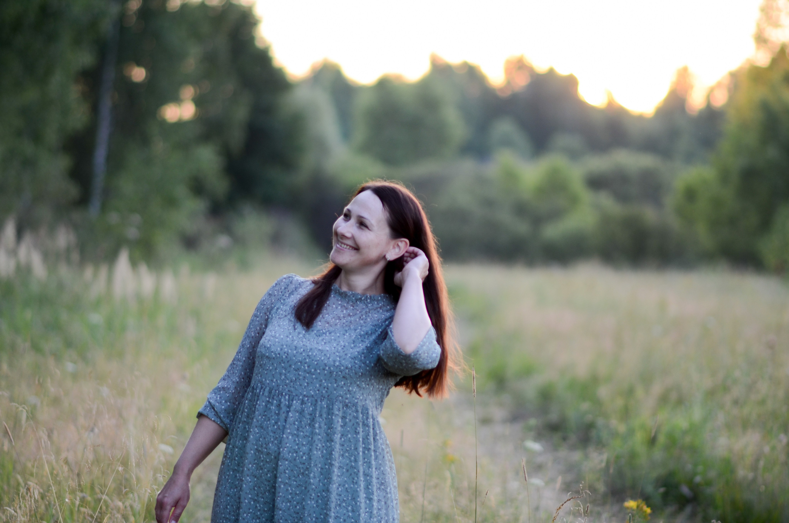 Летняя в поле. Семейный фотограф г. Москва