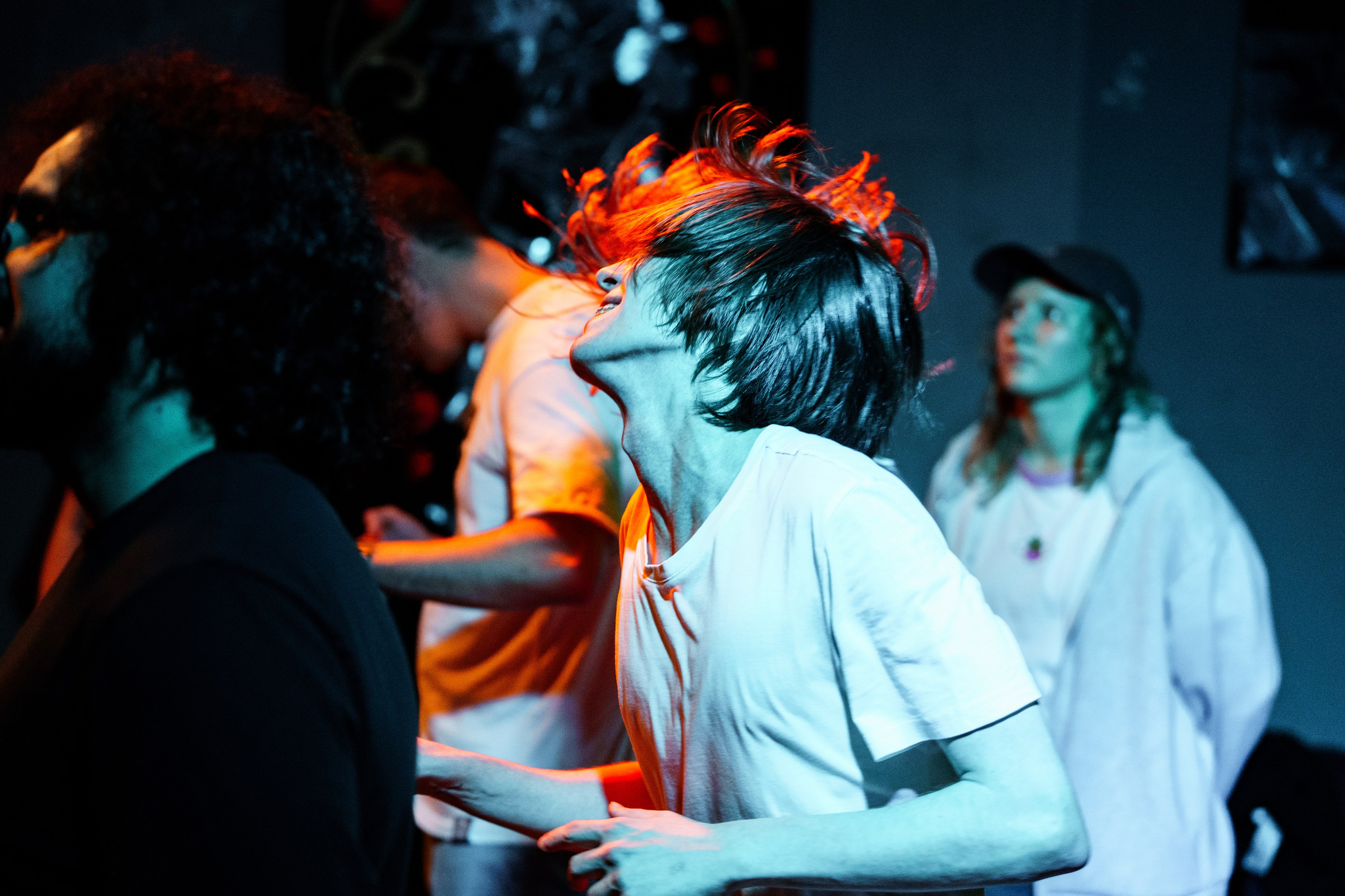 Falltime Gig. Концертный и репортажный фотограф в Санкт-Петербурге Слава Пахомов