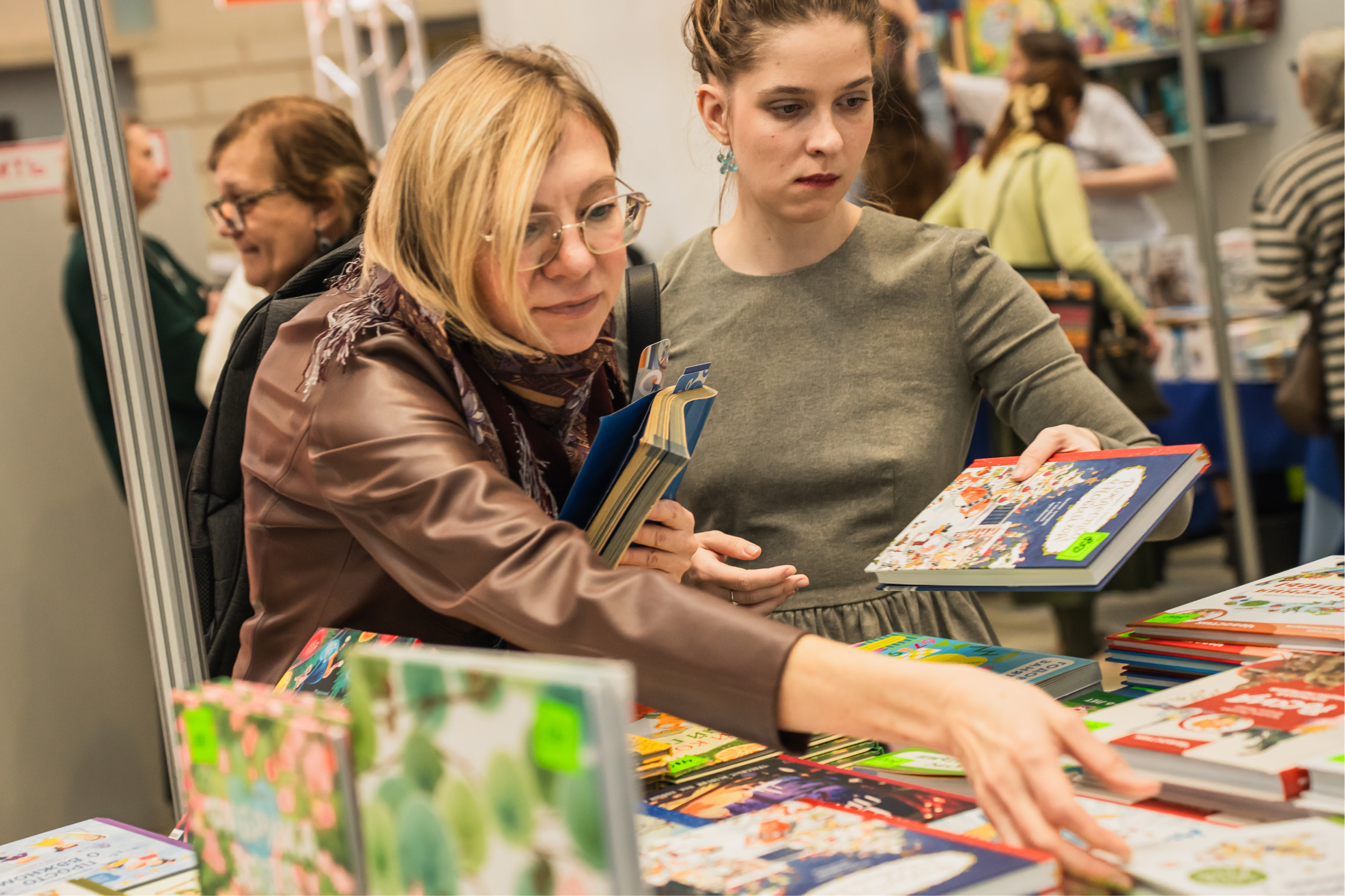 Репортаж Non/fictio№ для издательства МИФ. Репортажный фотограф Анастасия Рубцова