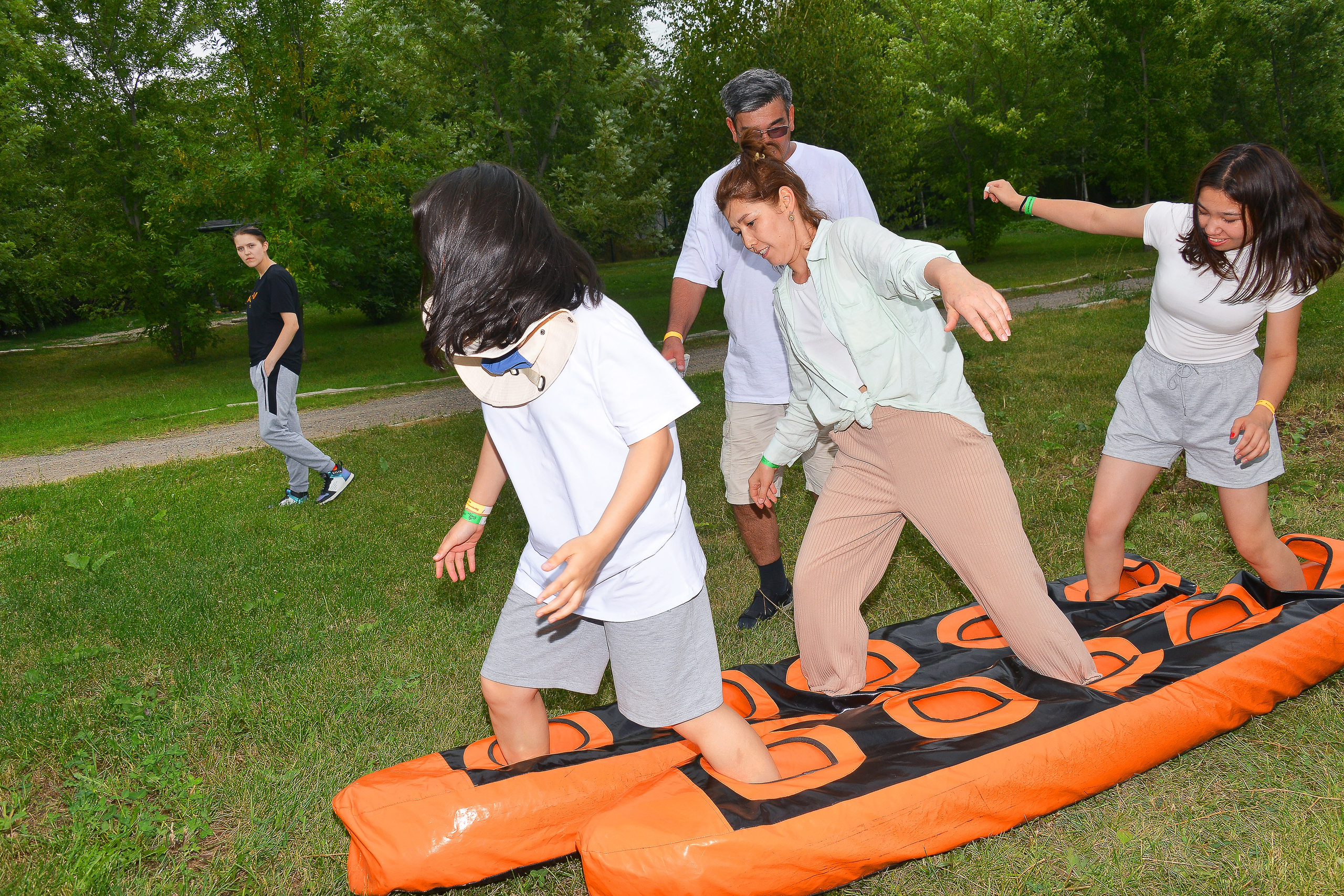 Тимбилдинг-3. Фотосъёмка. Фотограф Сергей Авдеев-семейный и детский фотограф в Алматы
