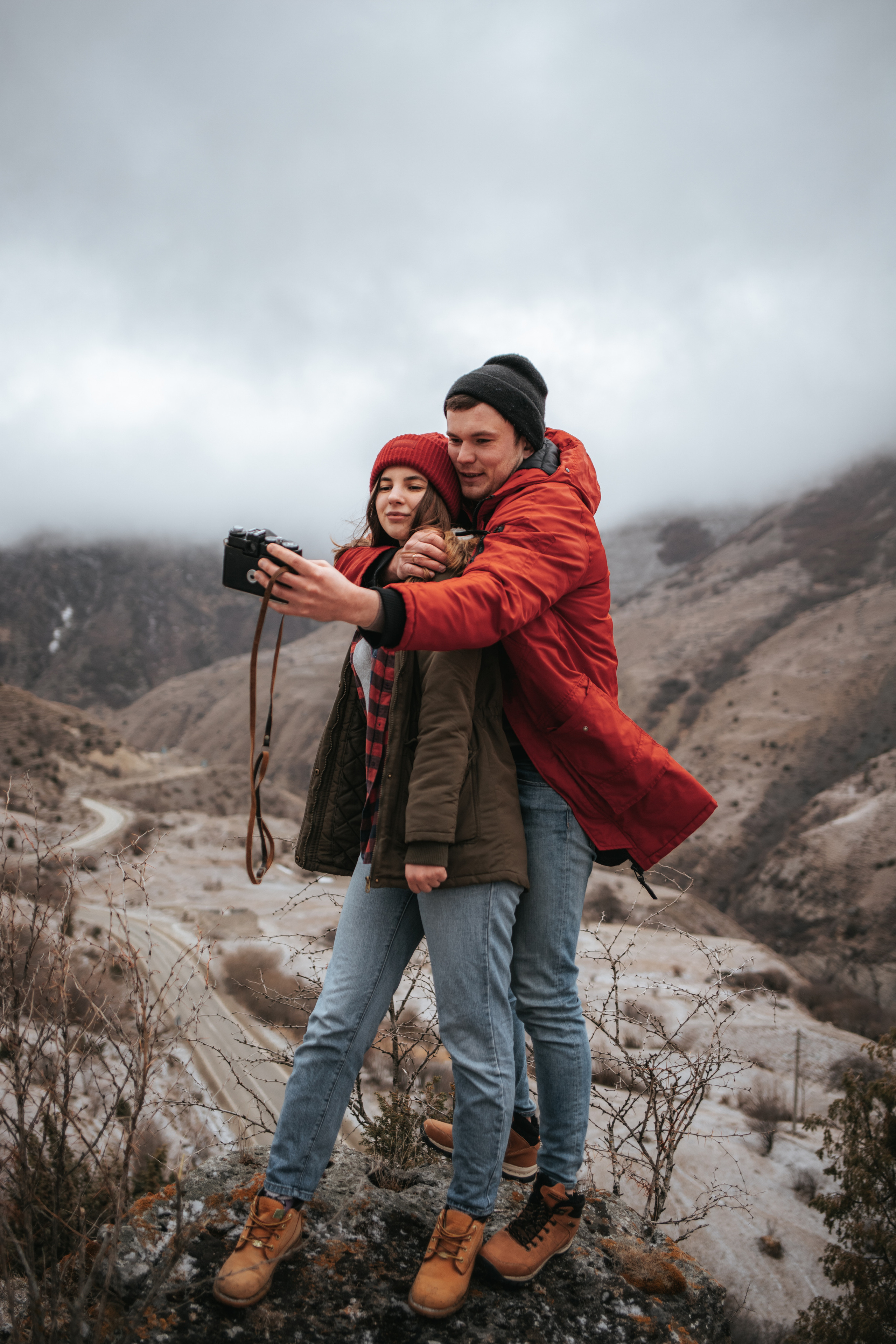 Dawn in the mountains. Wedding and family photographer