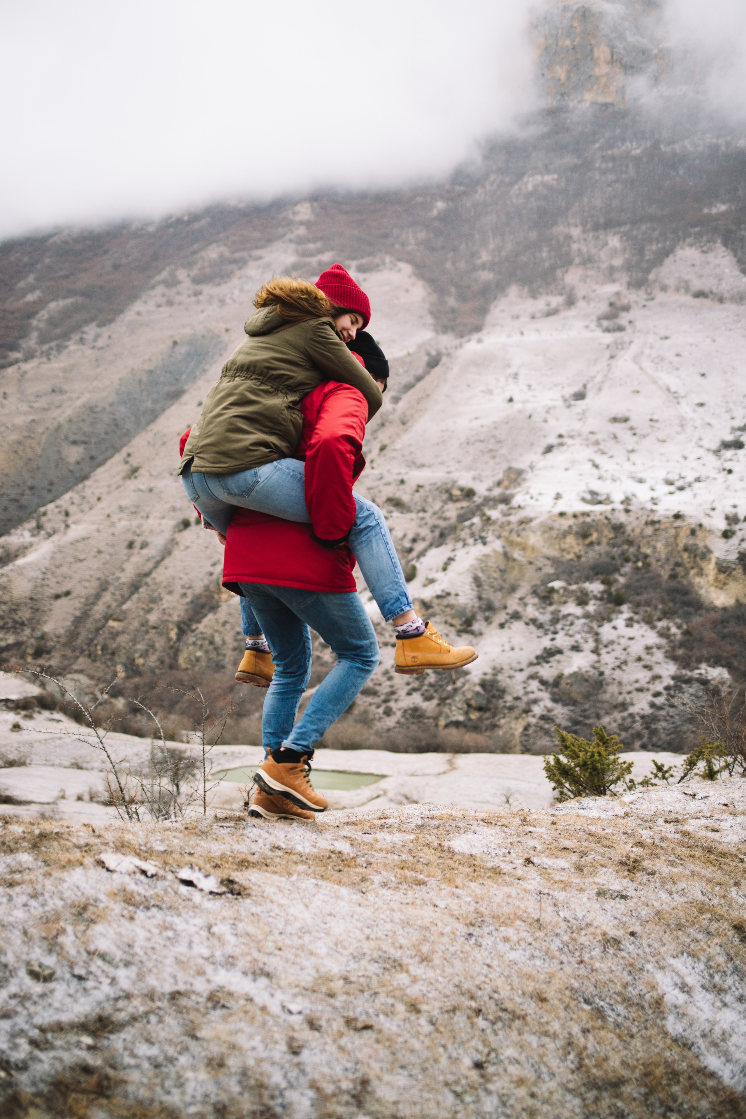 Dawn in the mountains. Wedding and family photographer
