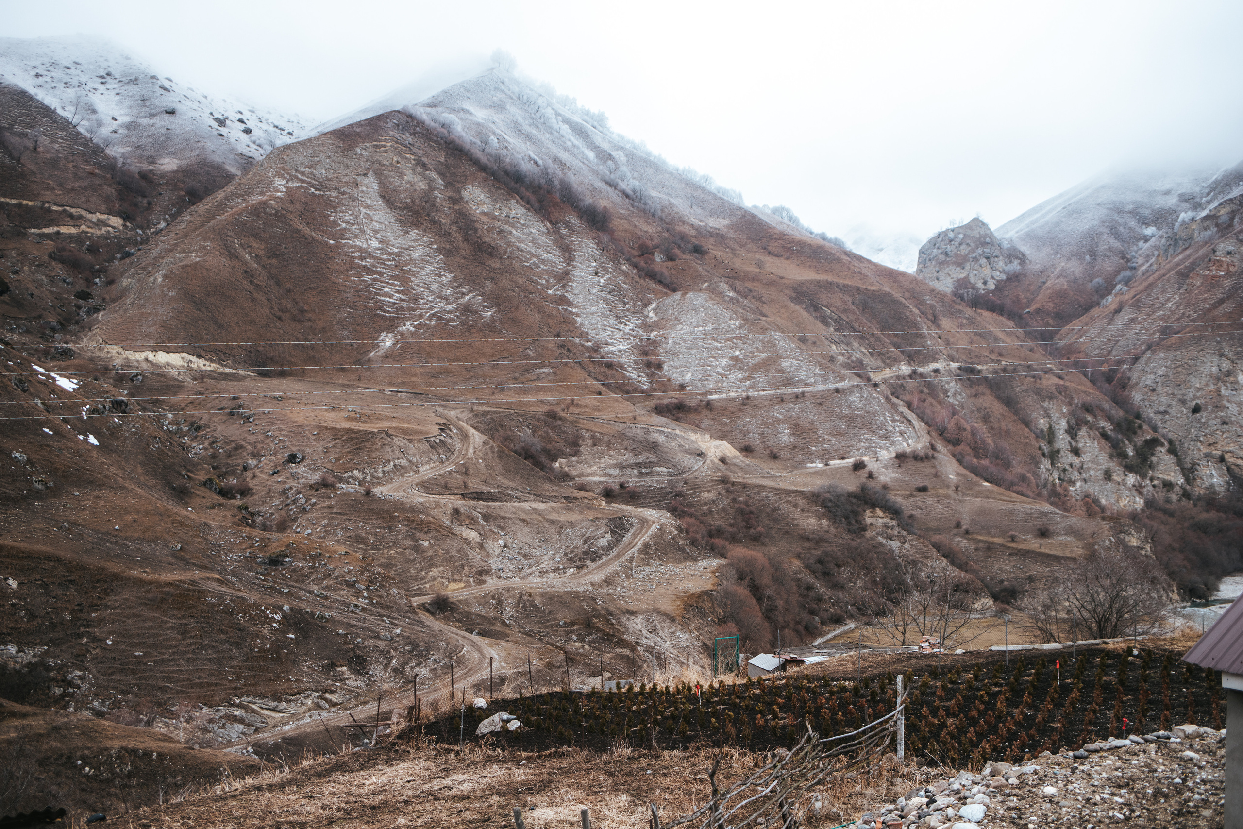 Dawn in the mountains. Wedding and family photographer