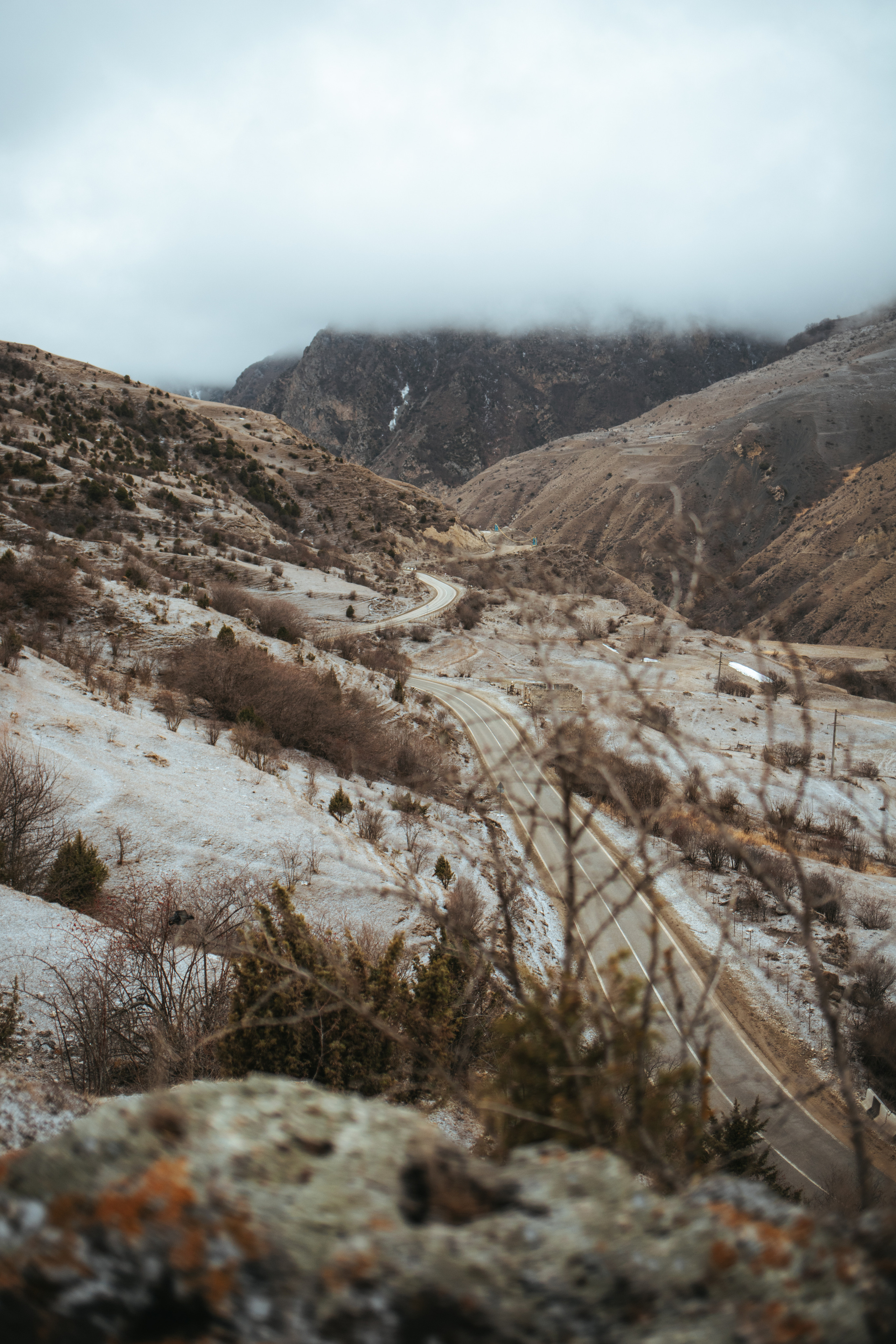Dawn in the mountains. Wedding and family photographer