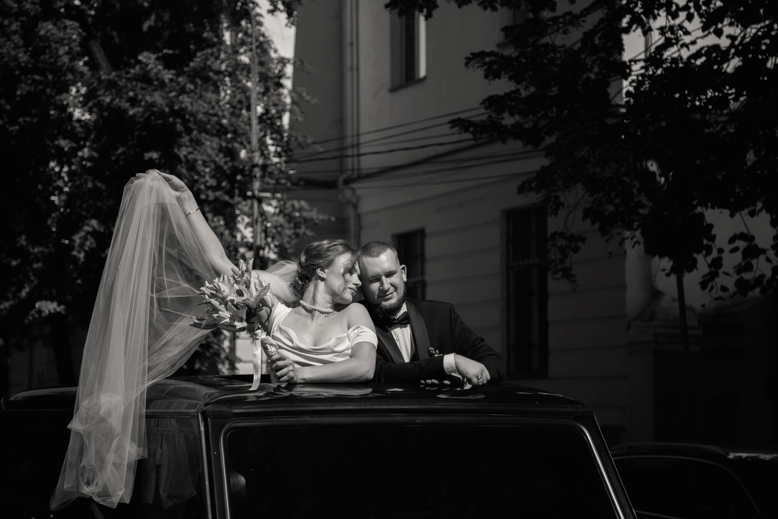 Свадебная фотосессия в центре Воронежа. Семейный и свадебный фотограф Воронеж Елизавета Федорова