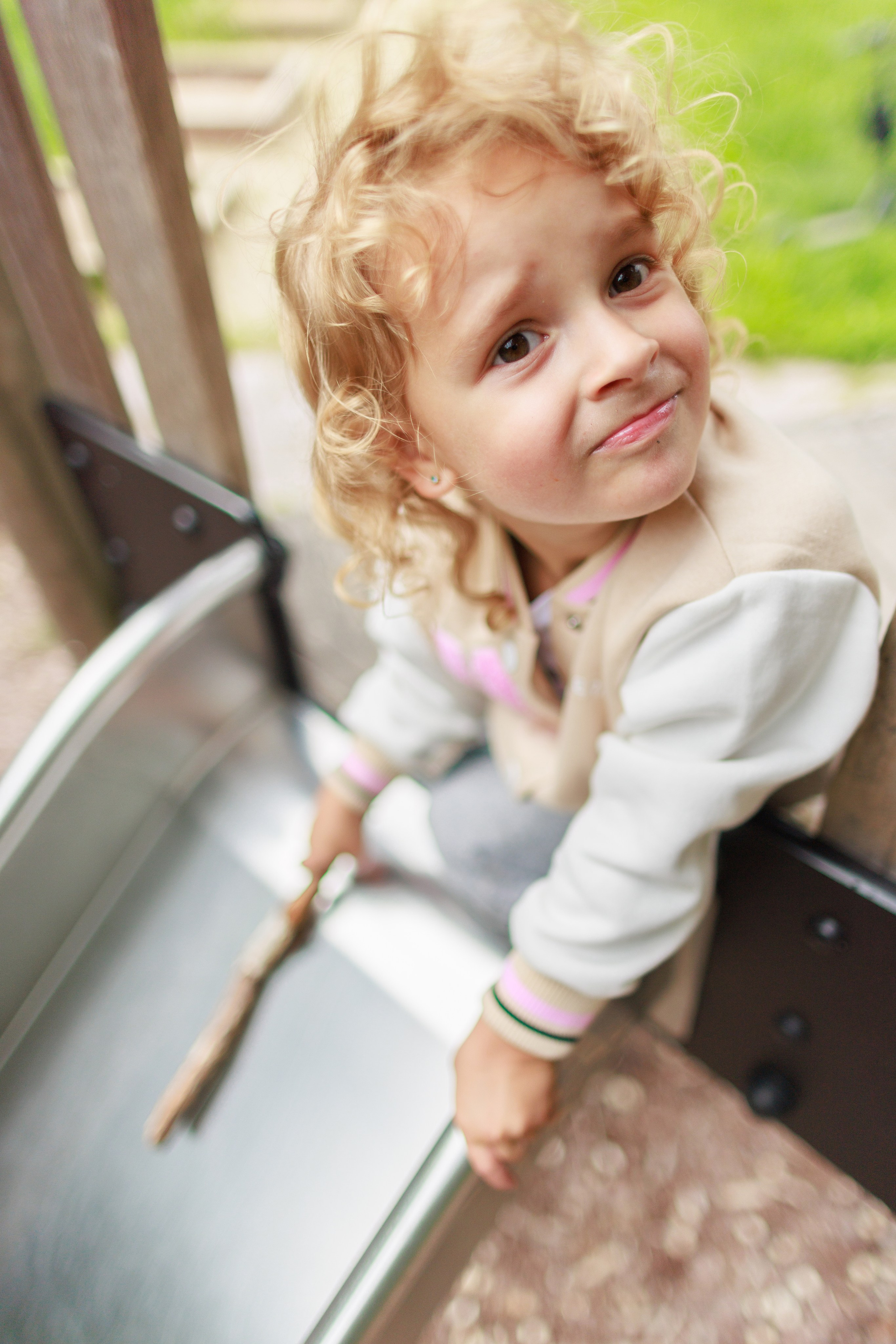 Детская фотосессия на прогулке