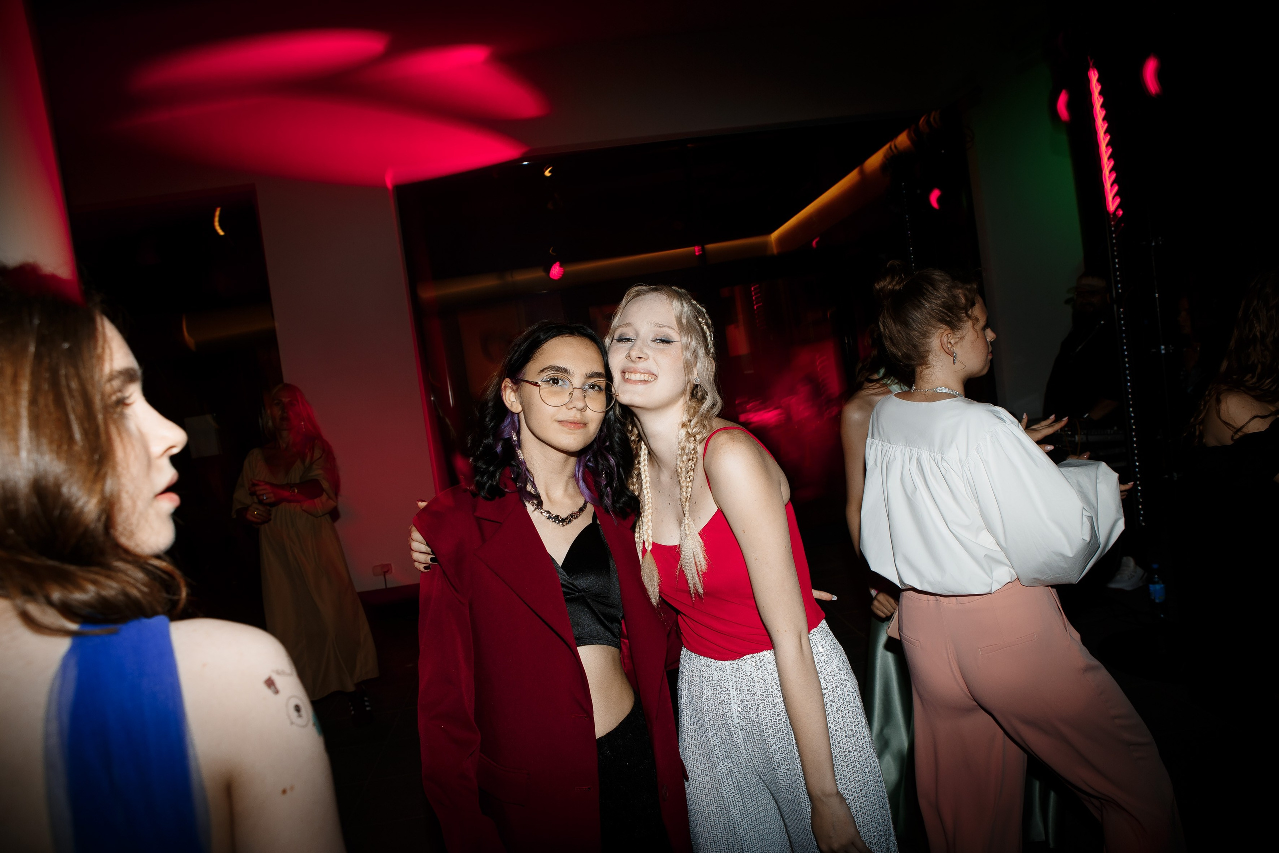 Выпускной Гимназия 12 2024 OpenHouse. Свадебный и портретный Фотограф в Липецке Дмитрий Котюков