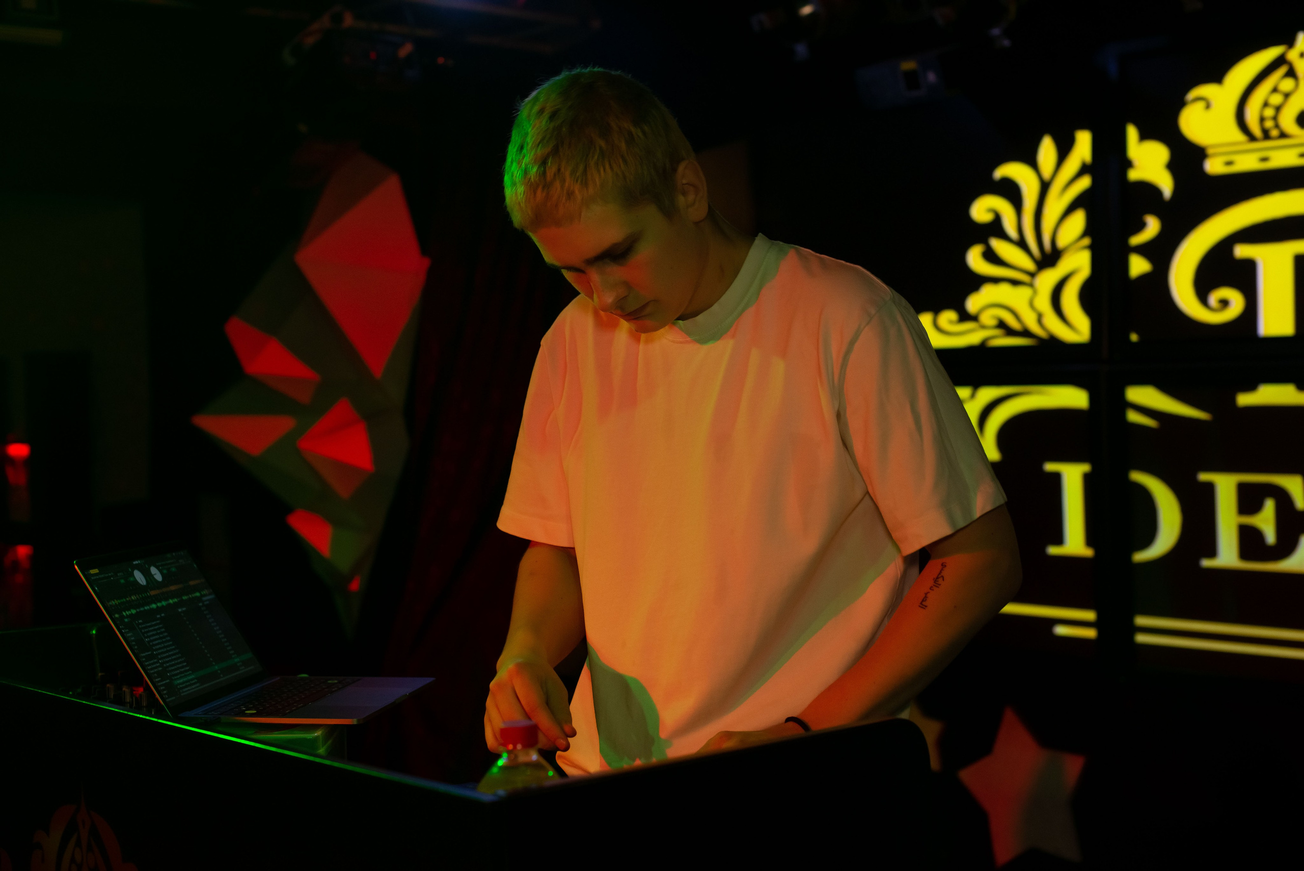 Клуб DEUS. Женский фотограф Крещение Венчание Москва Брянск